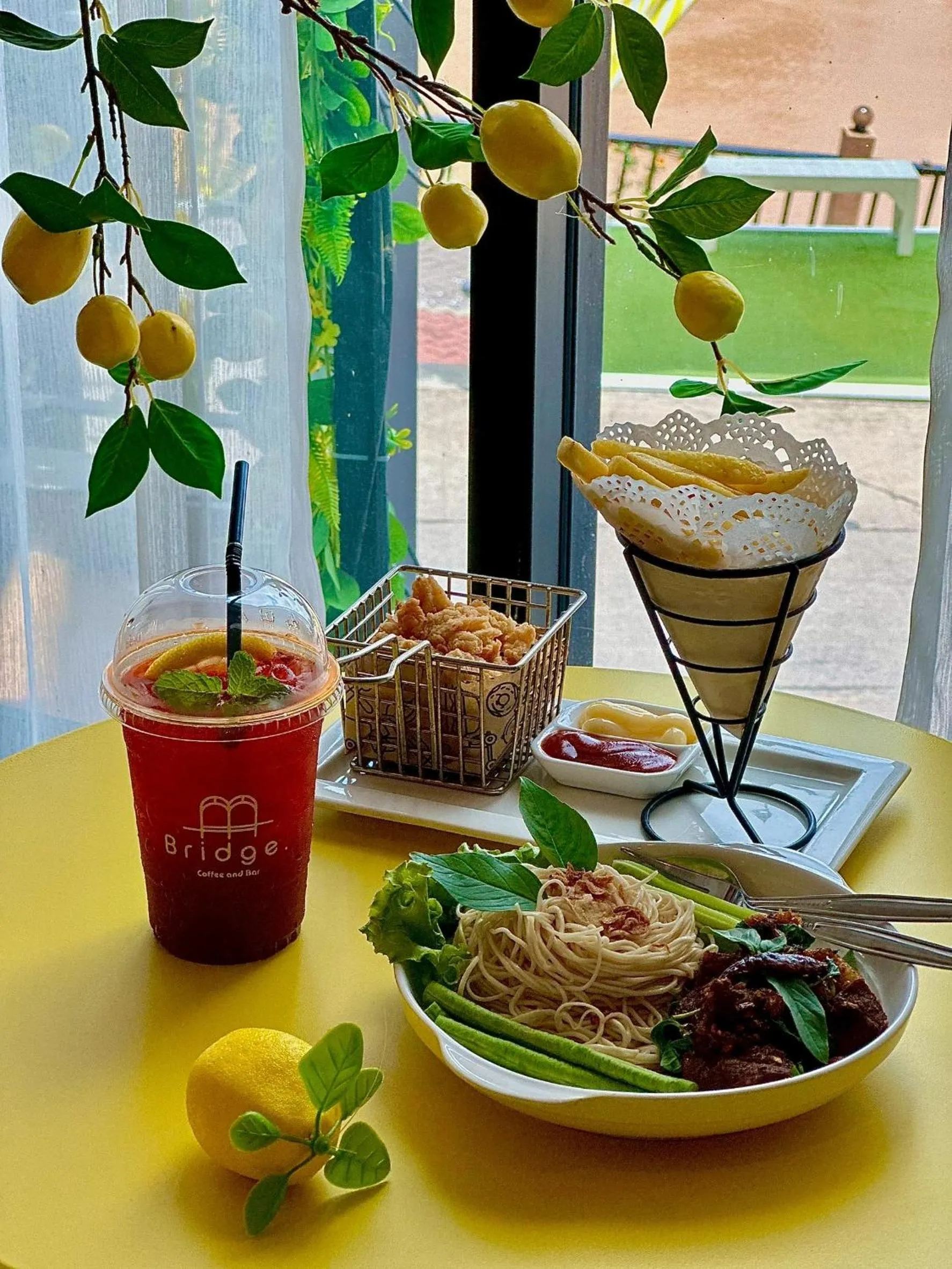 Restaurant/places to eat in Dragon River Avenue