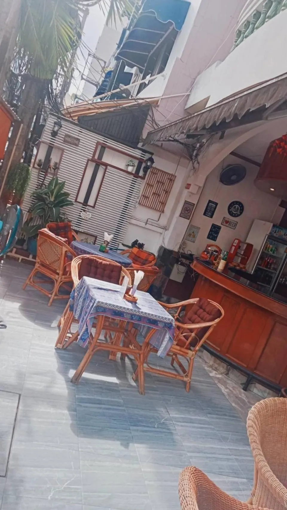 Restaurant/places to eat in Orchid Residence