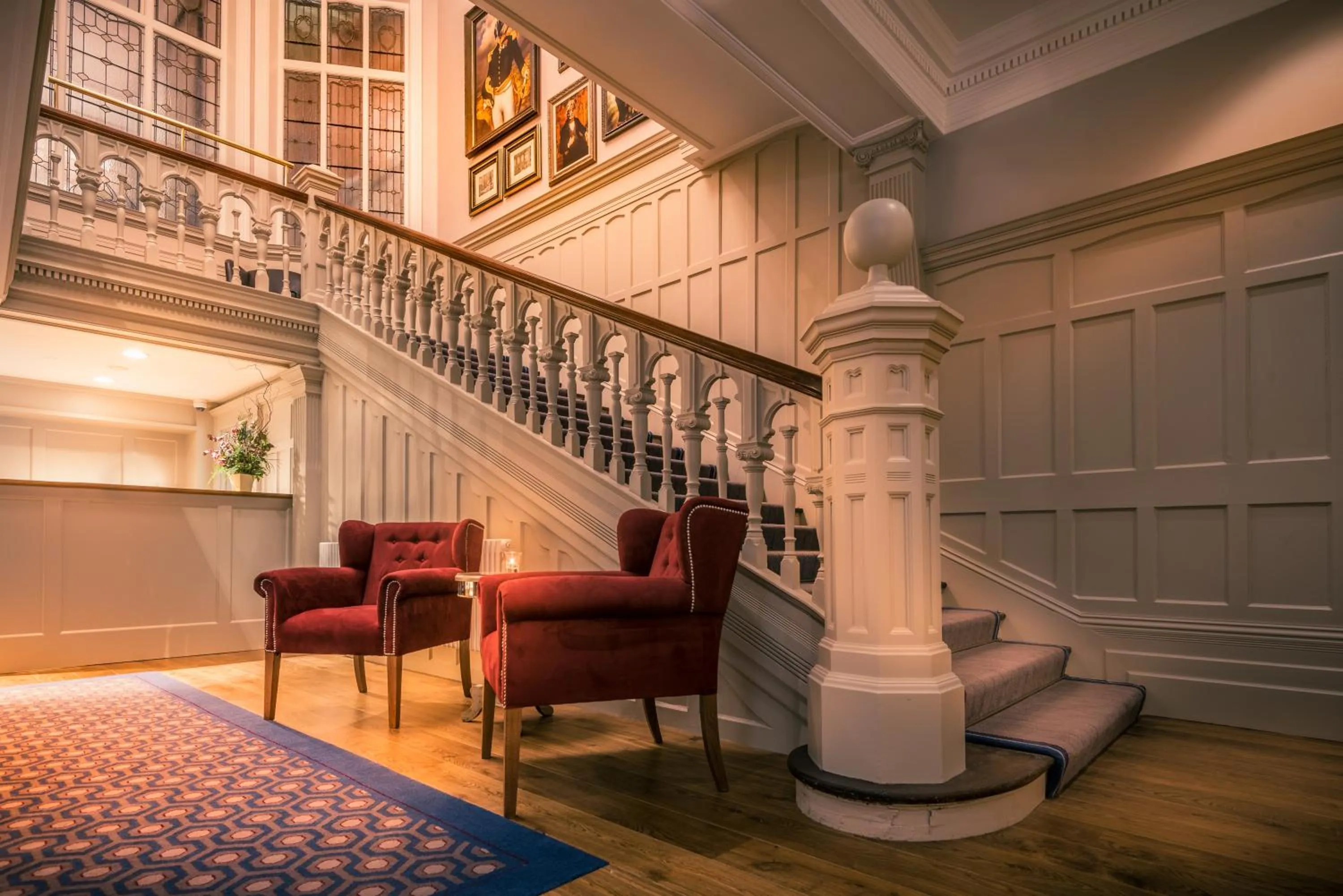 Lobby or reception in Bishop's Gate Hotel