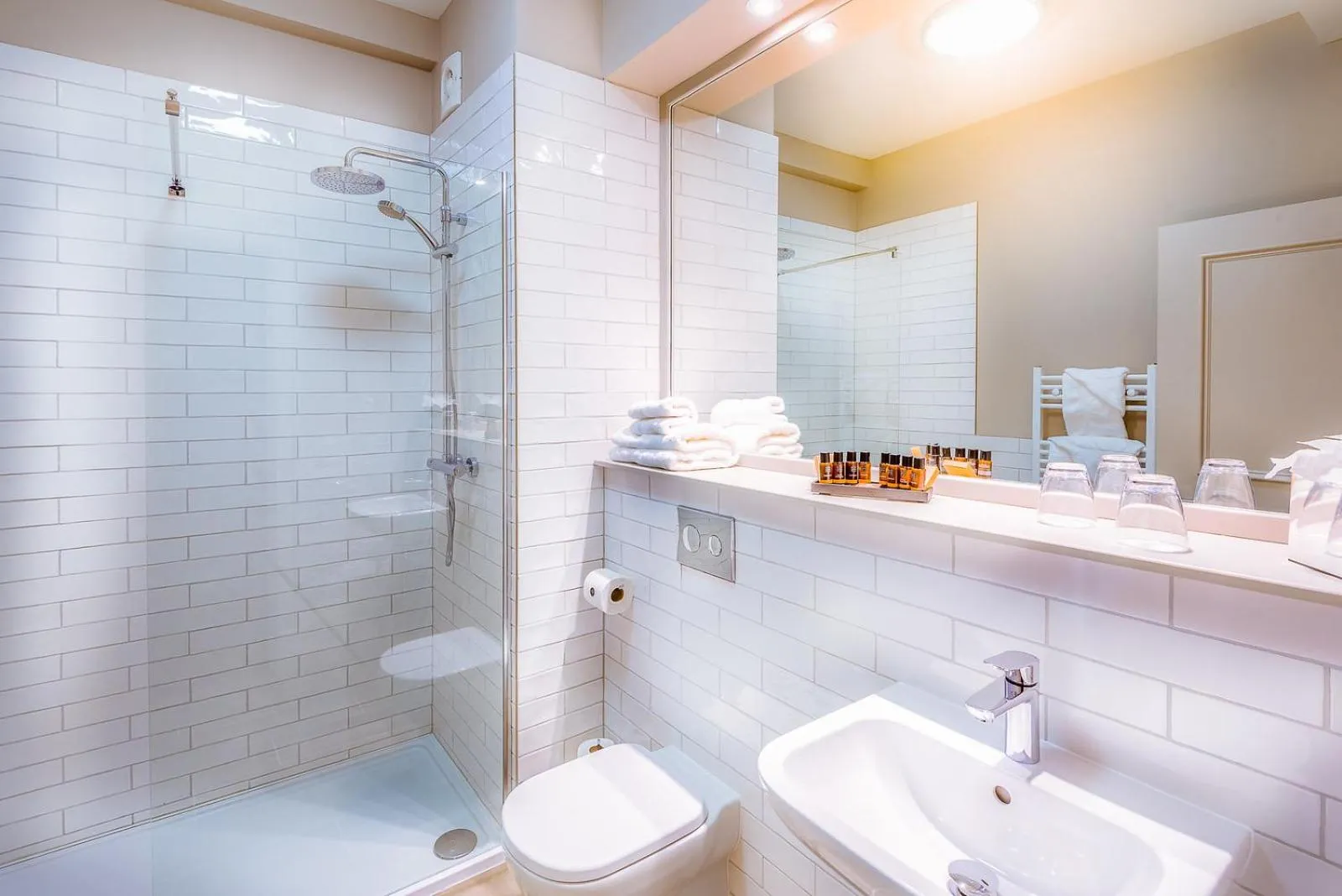 Bathroom in Bishop's Gate Hotel