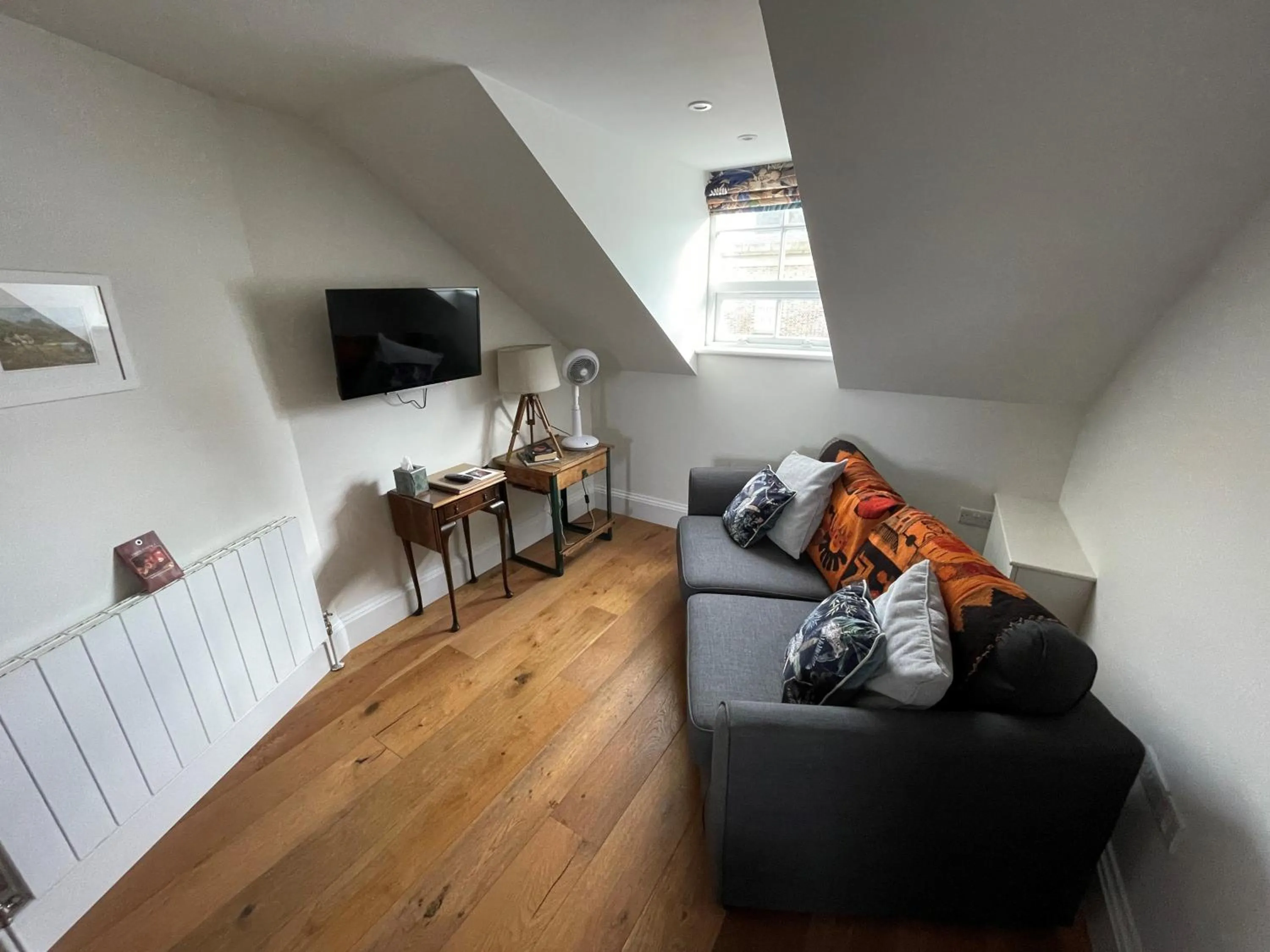 Living room in Bishop's Gate Hotel