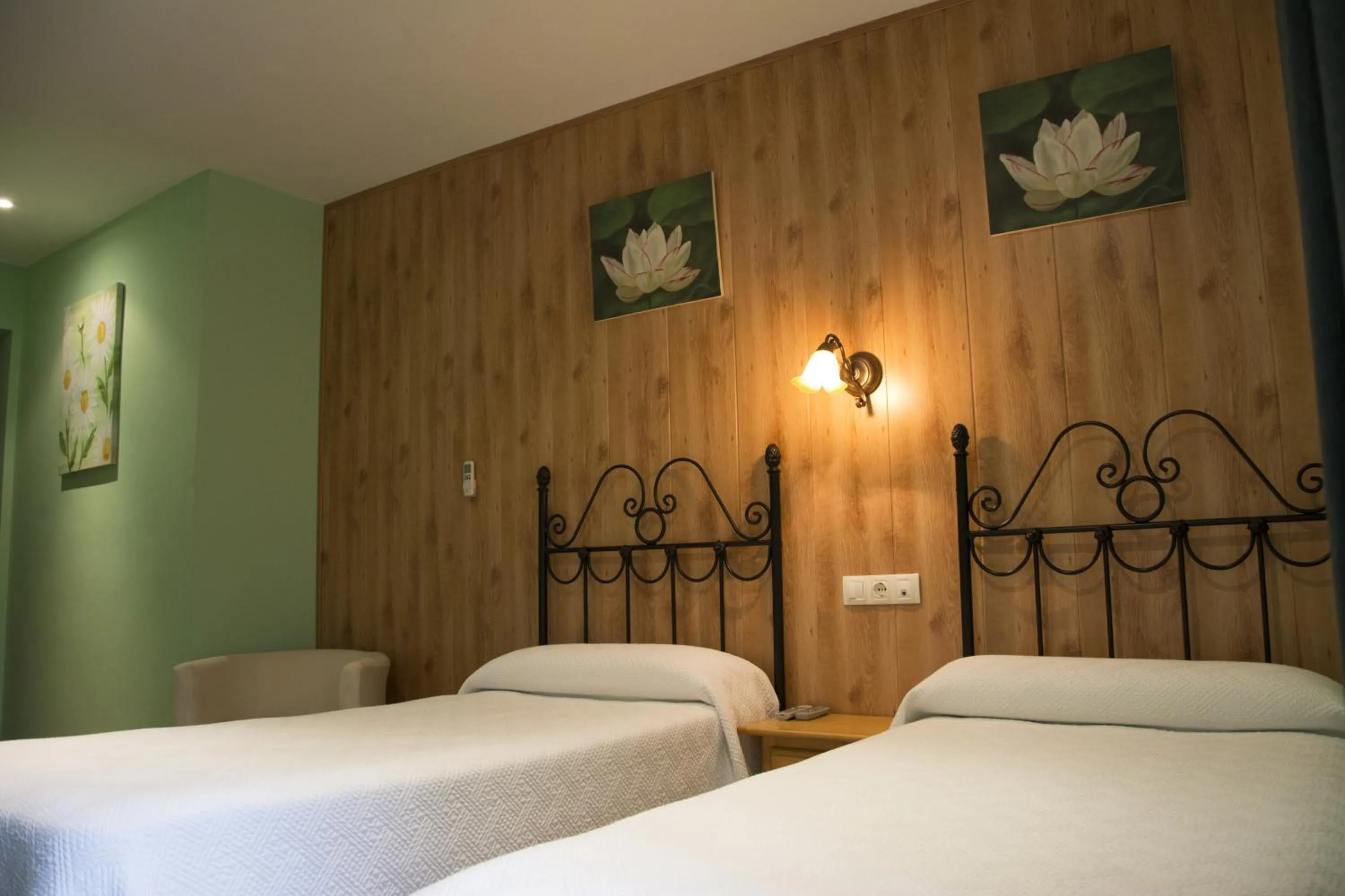 Twin Room in Hostal San Miguel