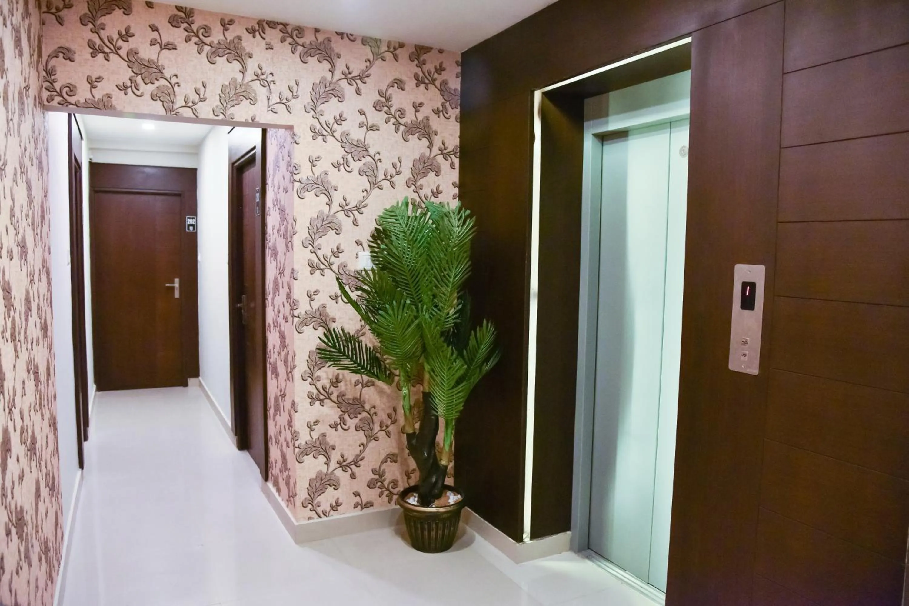 Facility for disabled guests in Zaith Residency Near US Consulate & Apollo hospitals