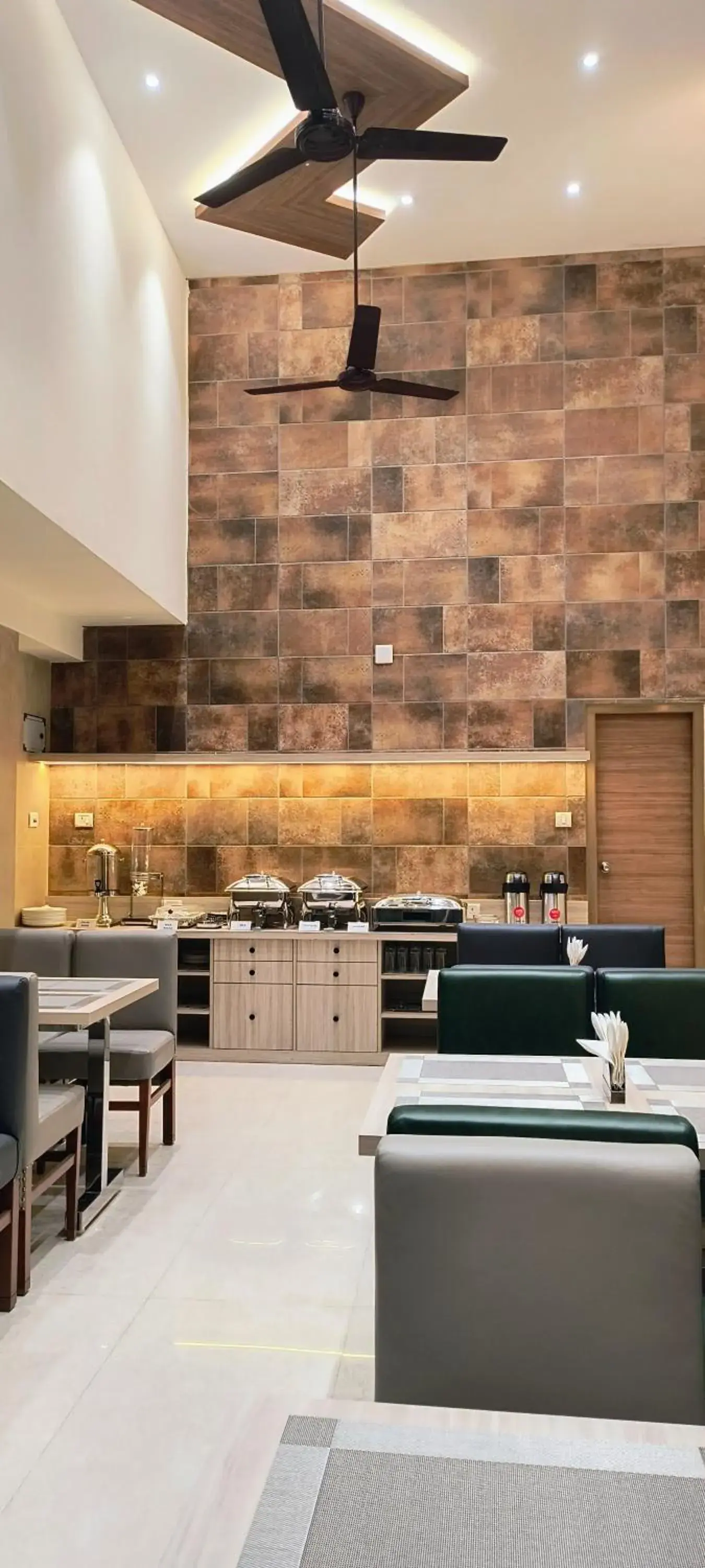 Food and drinks in Zaith Residency Near US Consulate & Apollo hospitals Food and drinks in Zaith Residency Near US Consulate & Apollo hospitals