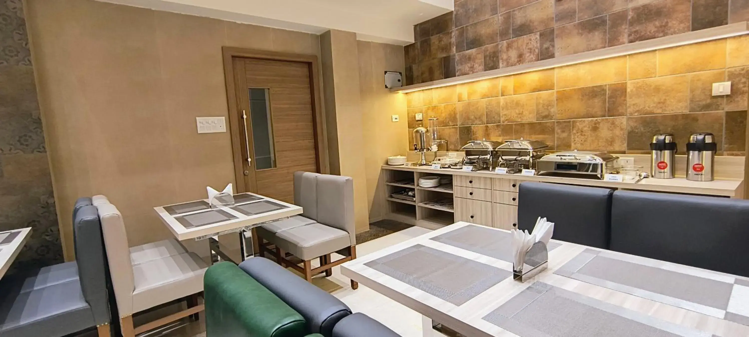 Food and drinks in Zaith Residency Near US Consulate & Apollo hospitals Food and drinks in Zaith Residency Near US Consulate & Apollo hospitals