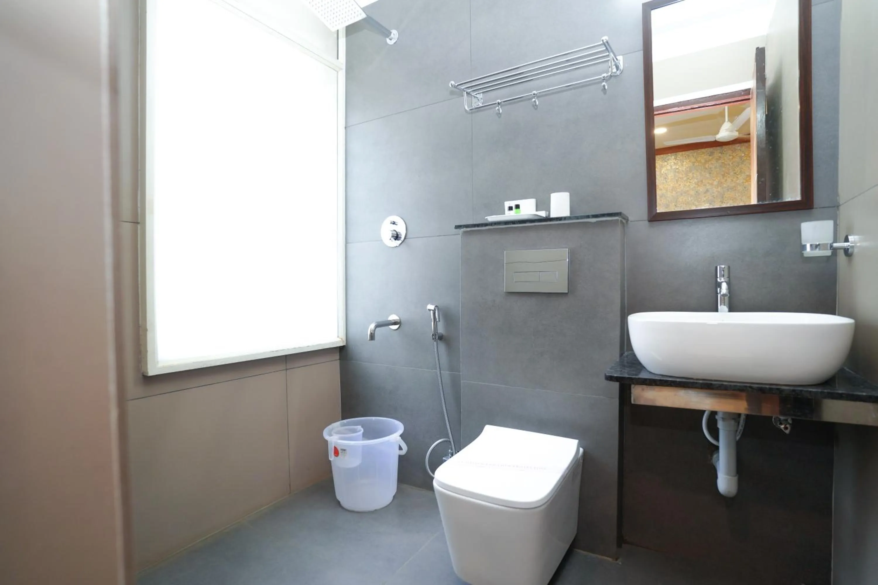 Toilet in Zaith Residency Near US Consulate & Apollo hospitals