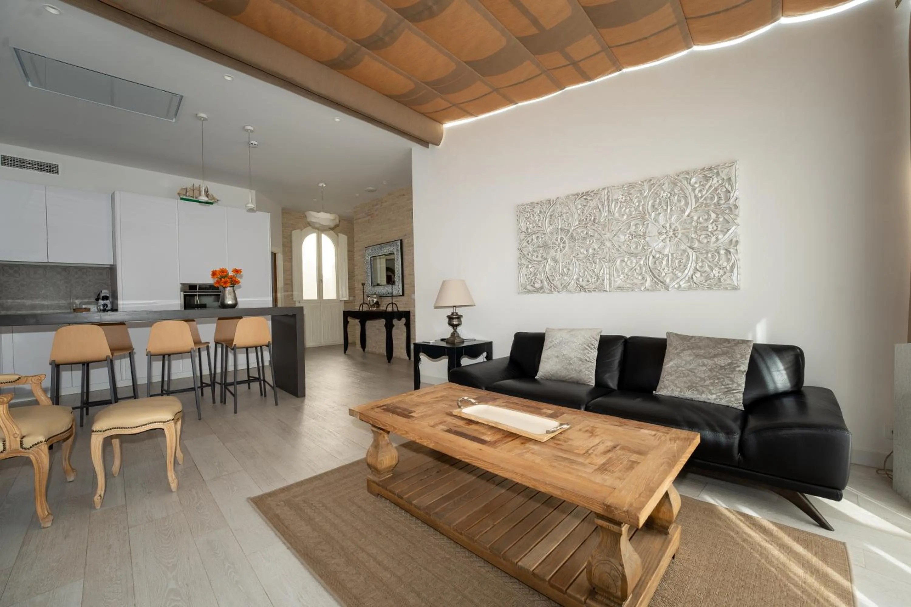 Kitchen or kitchenette in El Armador Casa Palacio by Luxury Suites Cádiz