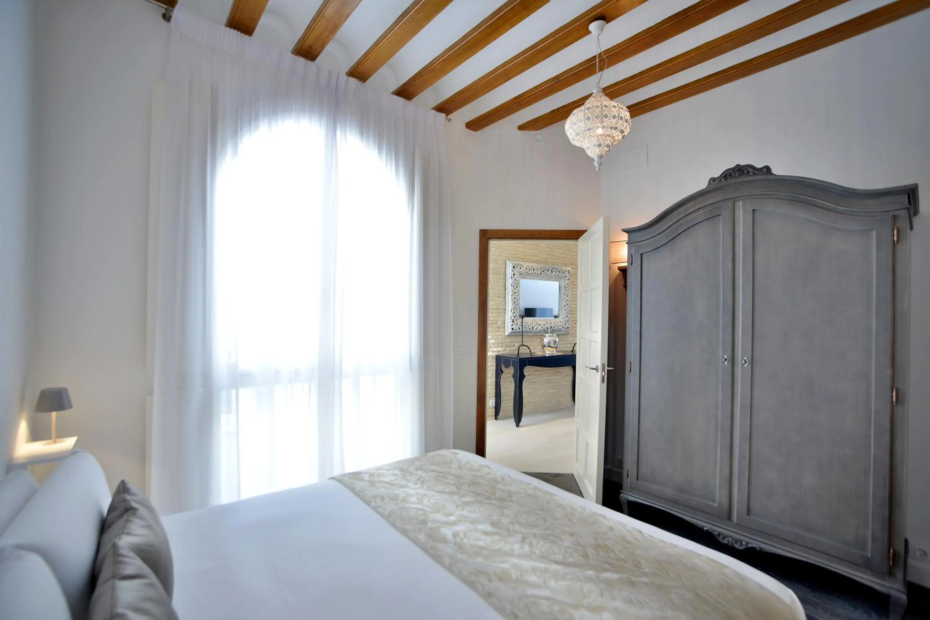Bedroom, Bed in El Armador Casa Palacio by Luxury Suites Cádiz