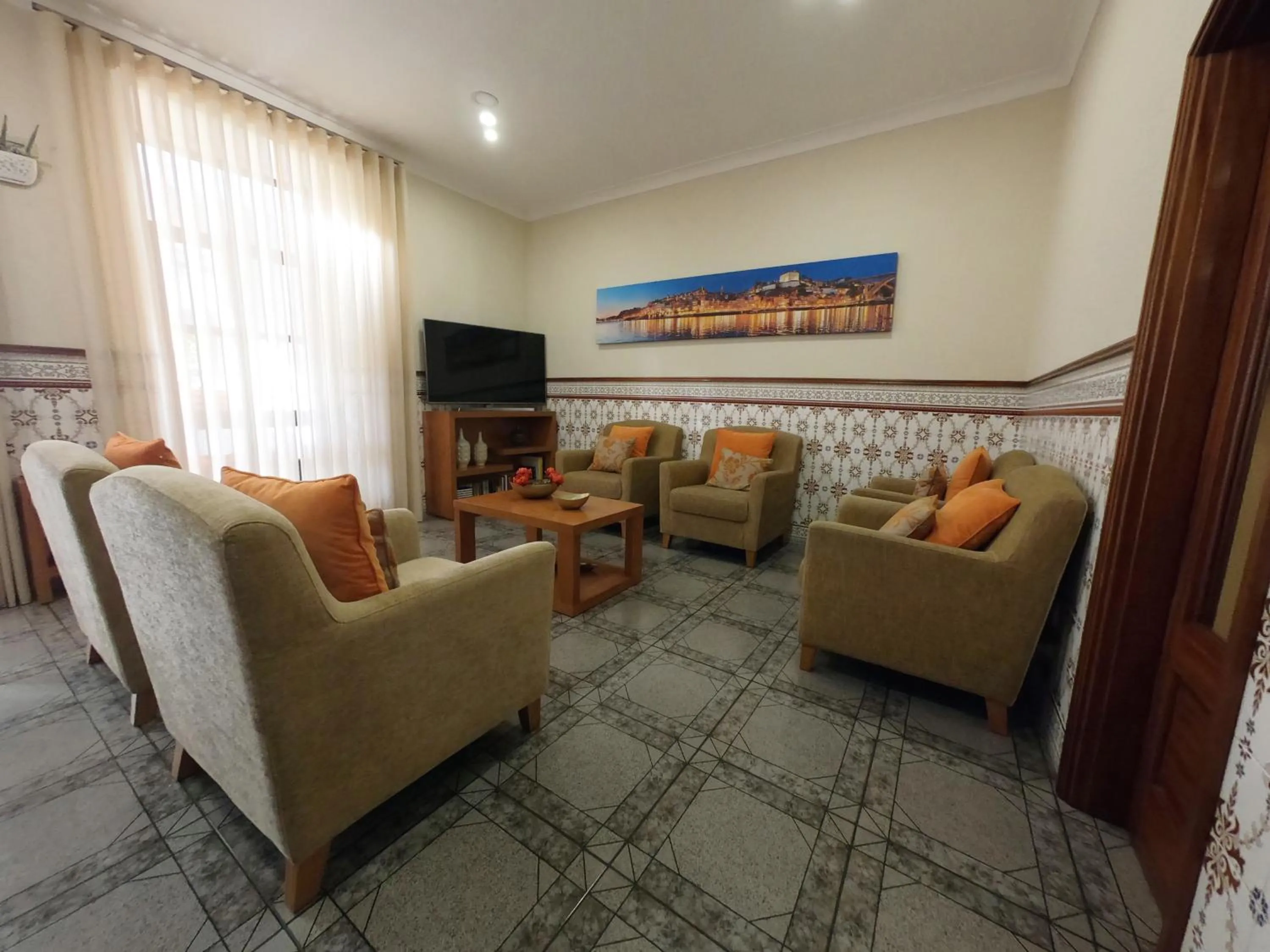 Living room in Lusitana Hotel