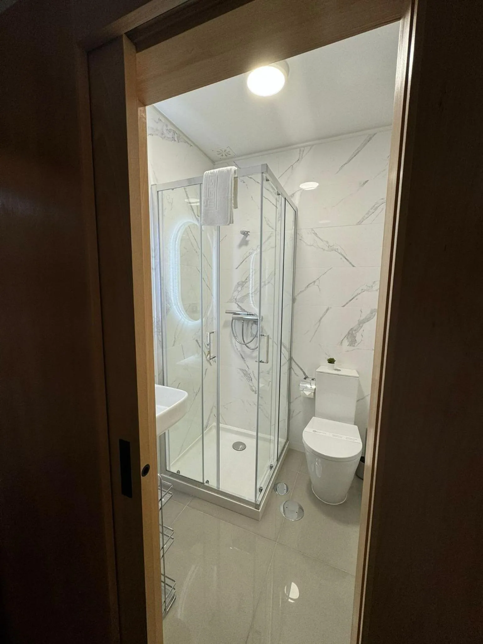 Bathroom in Lusitana Hotel