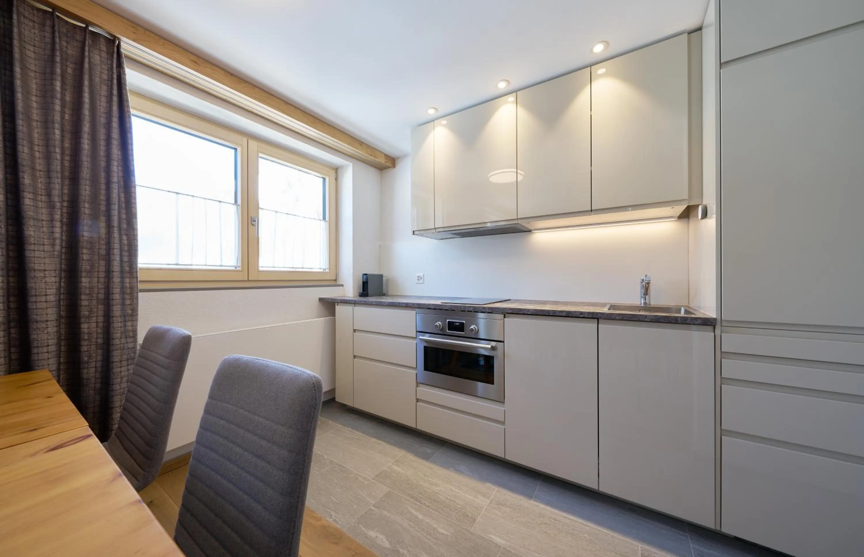 Dining area in Aparthotel Grischuna