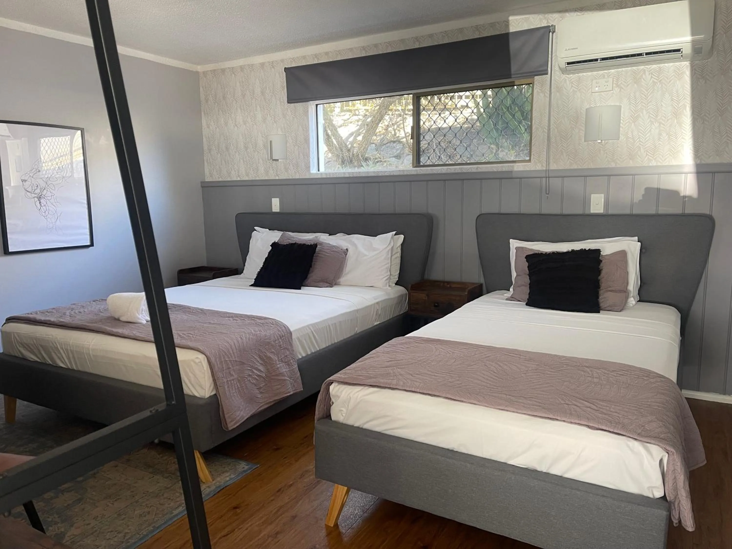 Bed in Glenlyon Lodge - Gladstone