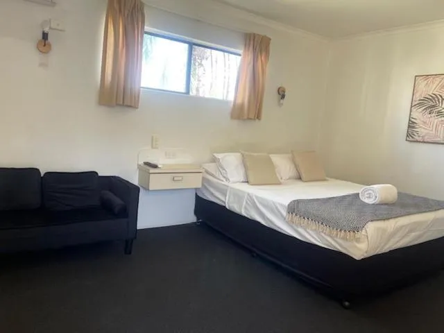 Bed in Glenlyon Lodge - Gladstone