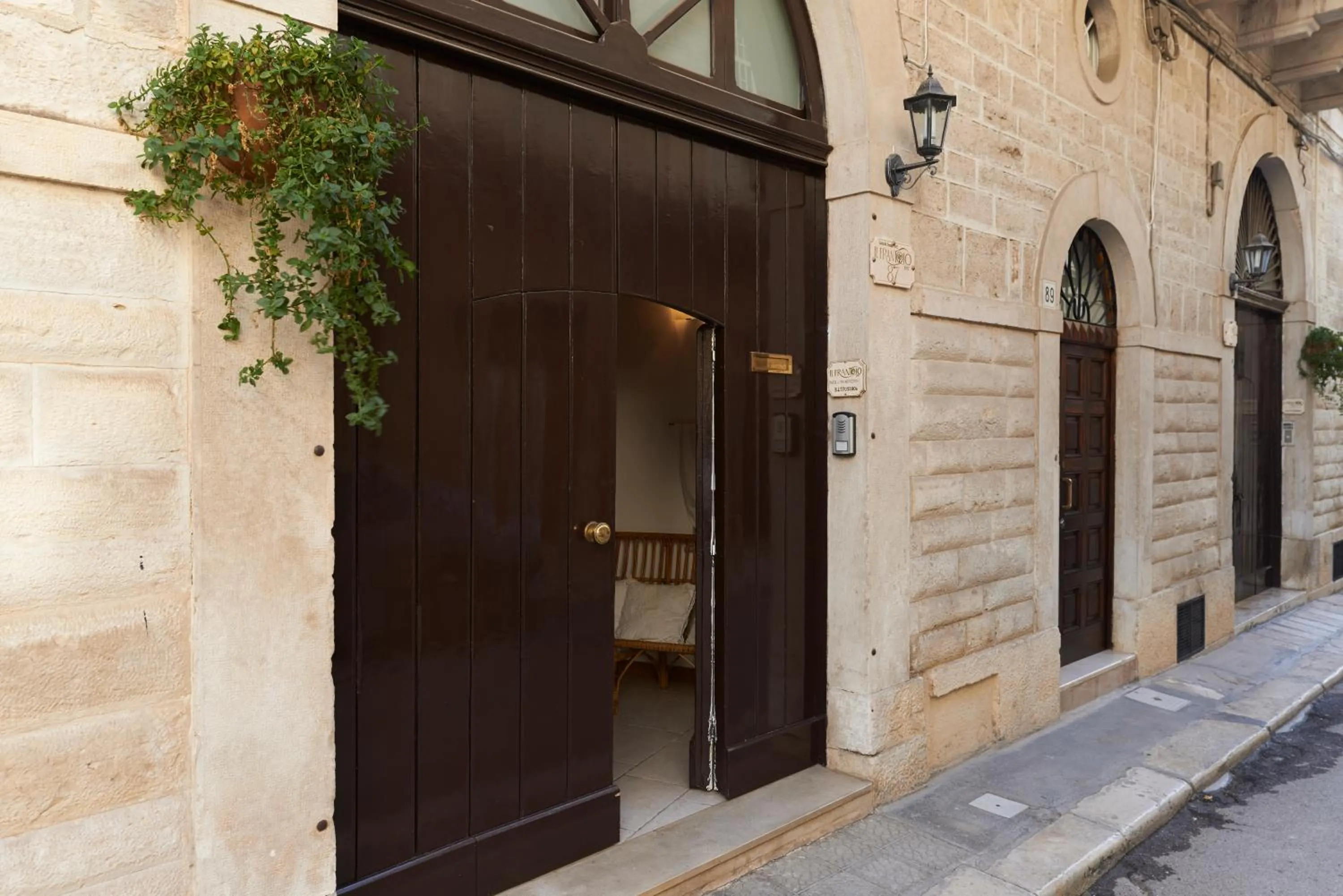 Facade/entrance in Il Frantoio 1937