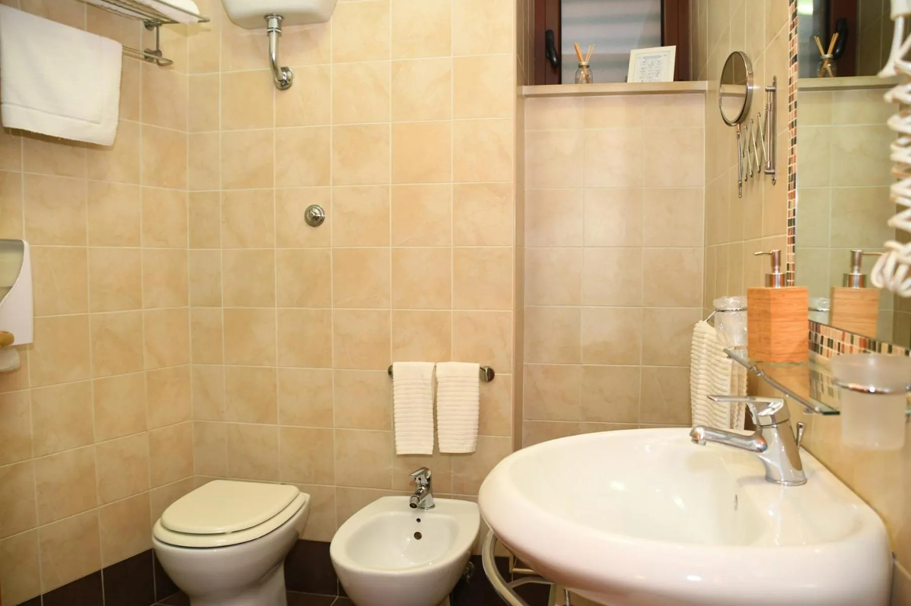 Bathroom in Il Frantoio 1937