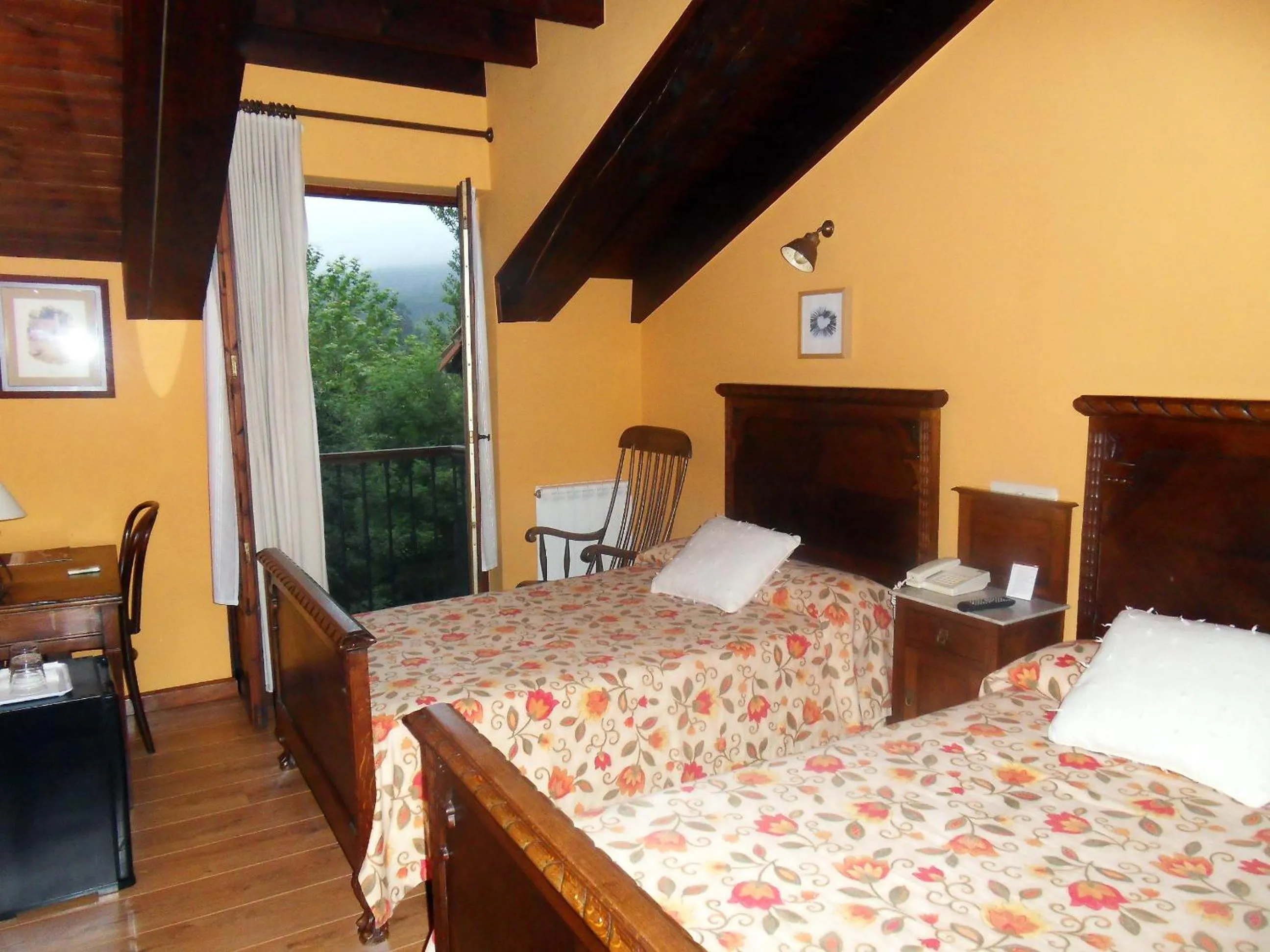 Photo of the whole room, Bed in Hotel El Carmen