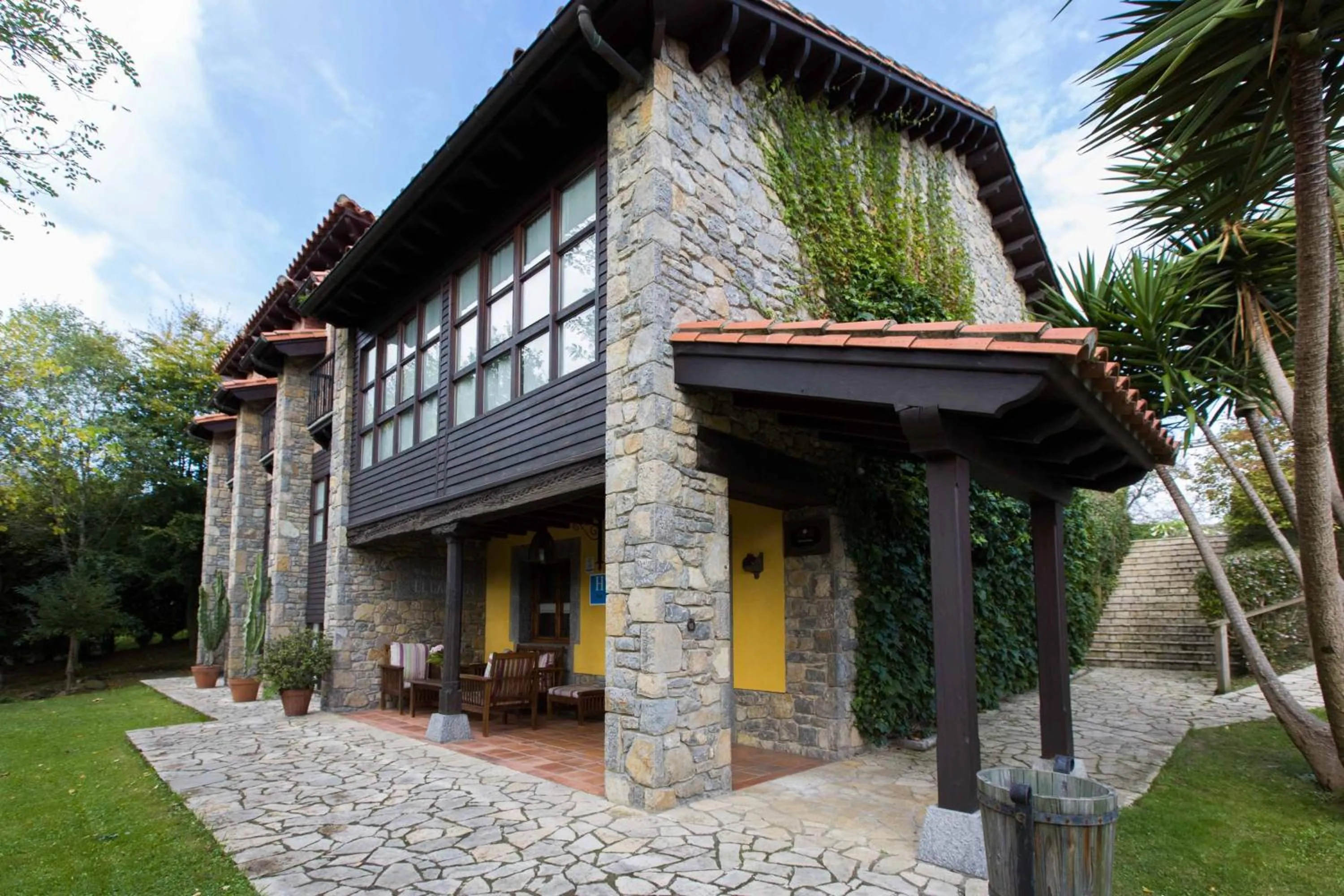 Facade/entrance in Hotel El Carmen
