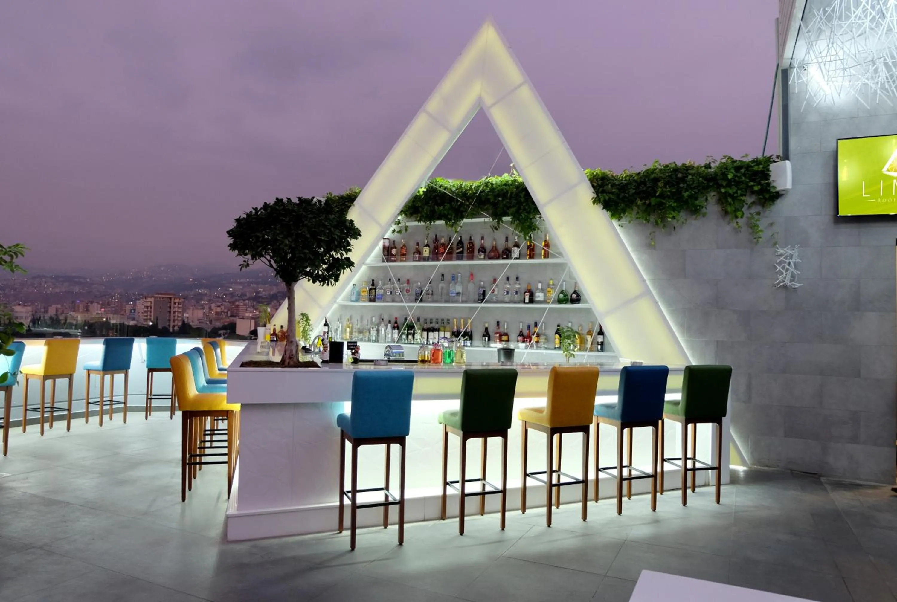 Lounge or bar in Urban Central Suites - Beirut