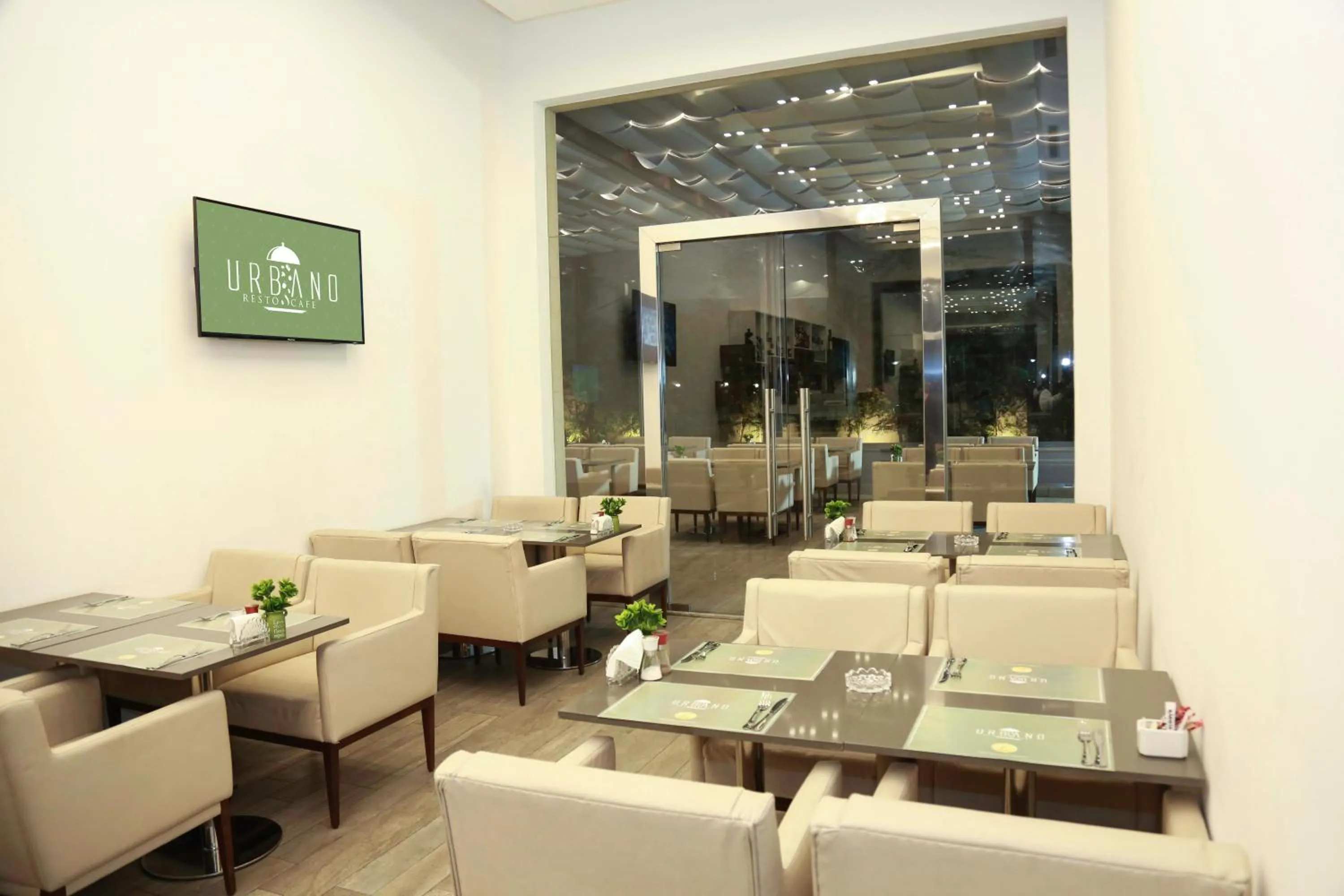 Restaurant/places to eat in Urban Central Suites - Beirut