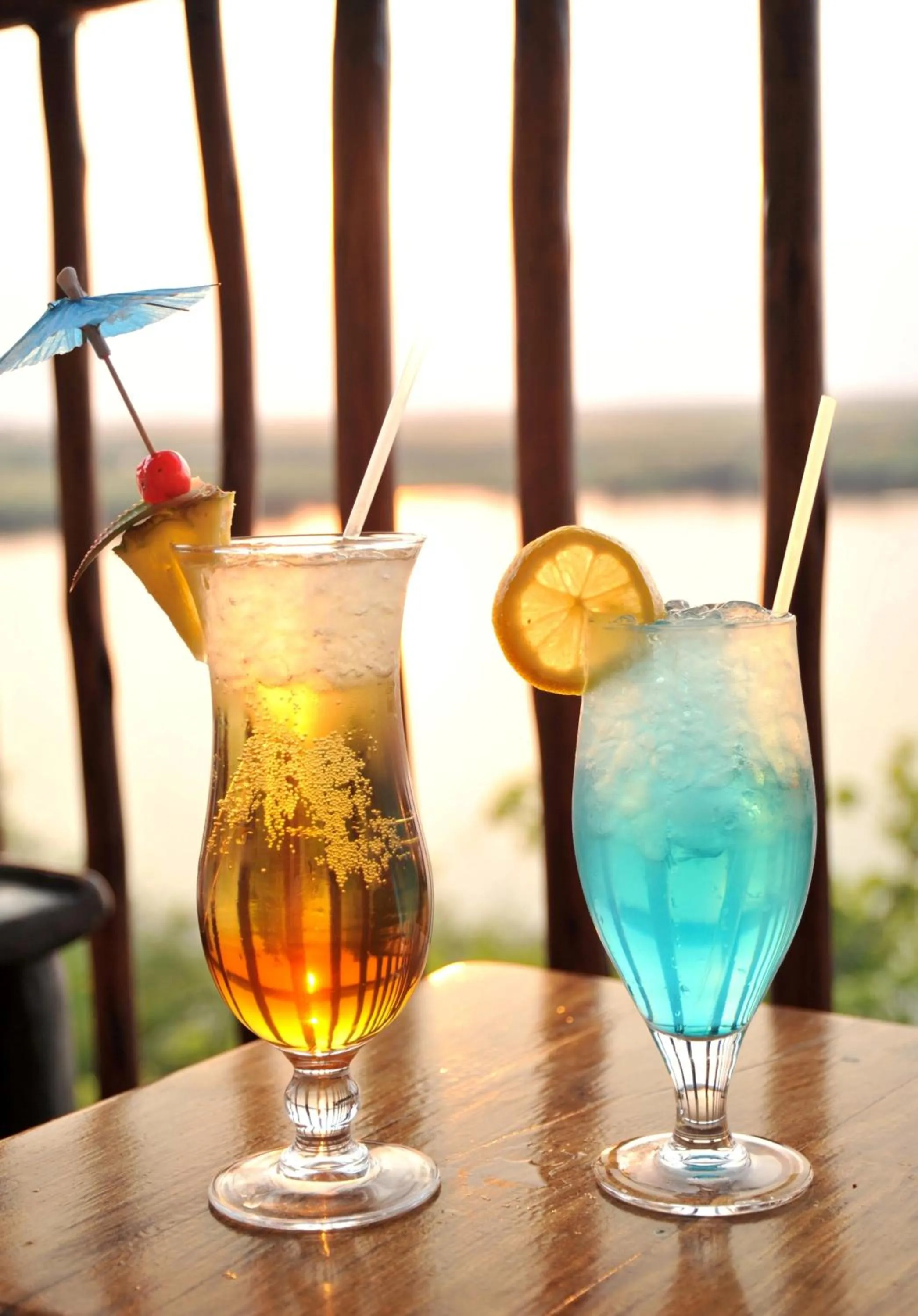 Lounge or bar in Cresta Mowana Safari Resort & Spa