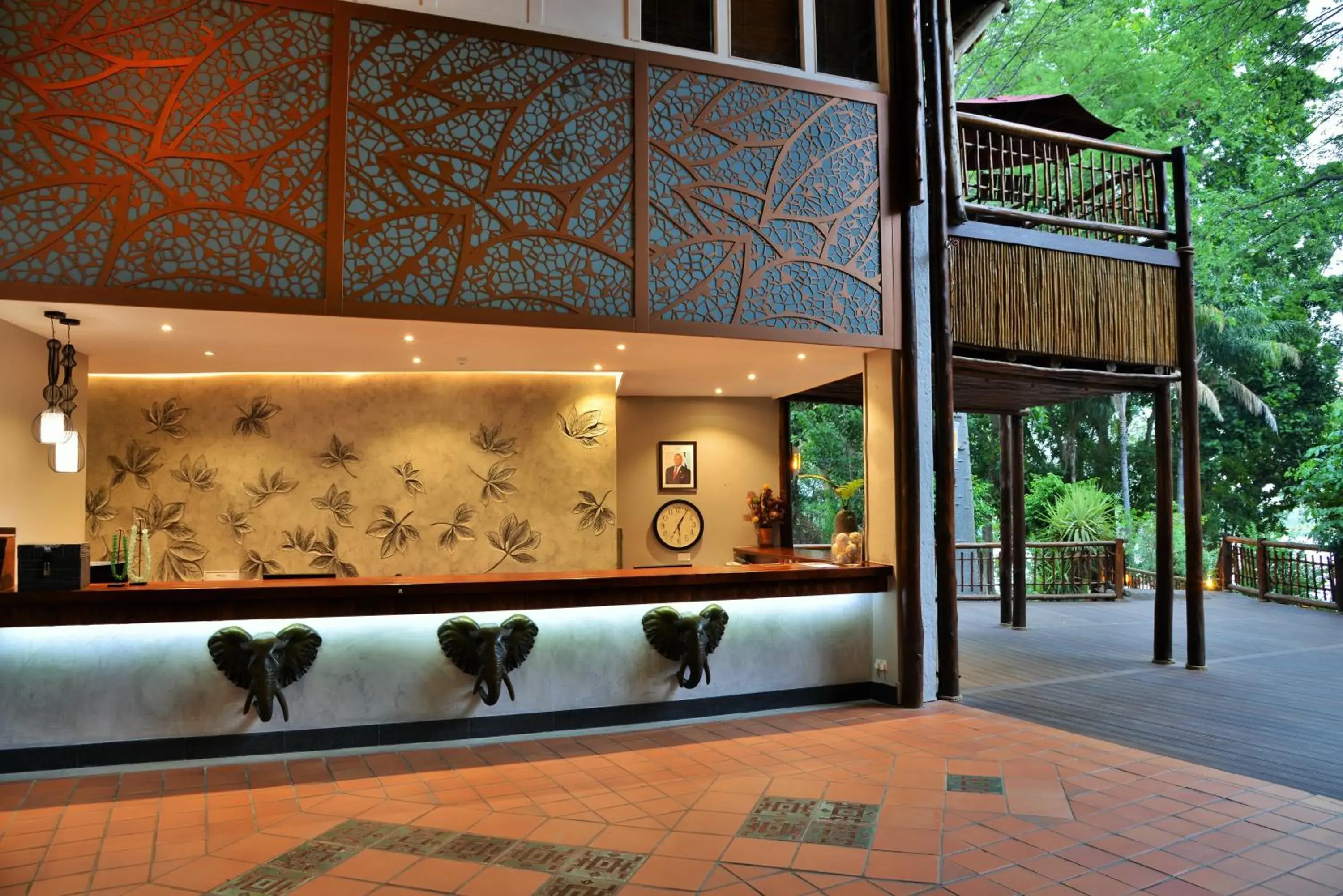 Facade/entrance in Cresta Mowana Safari Resort & Spa Facade/entrance in Cresta Mowana Safari Resort & Spa