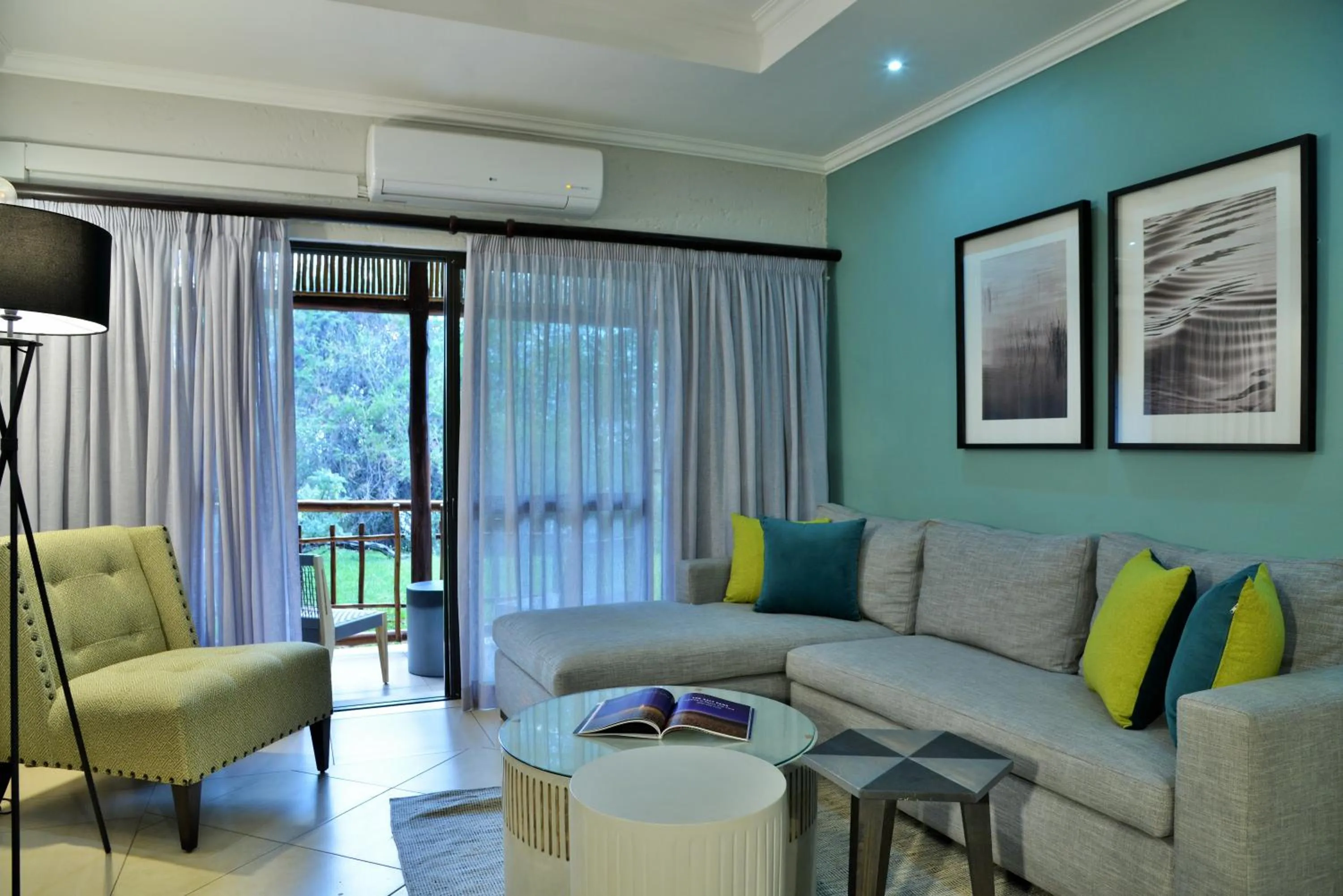 Seating area in Cresta Mowana Safari Resort & Spa