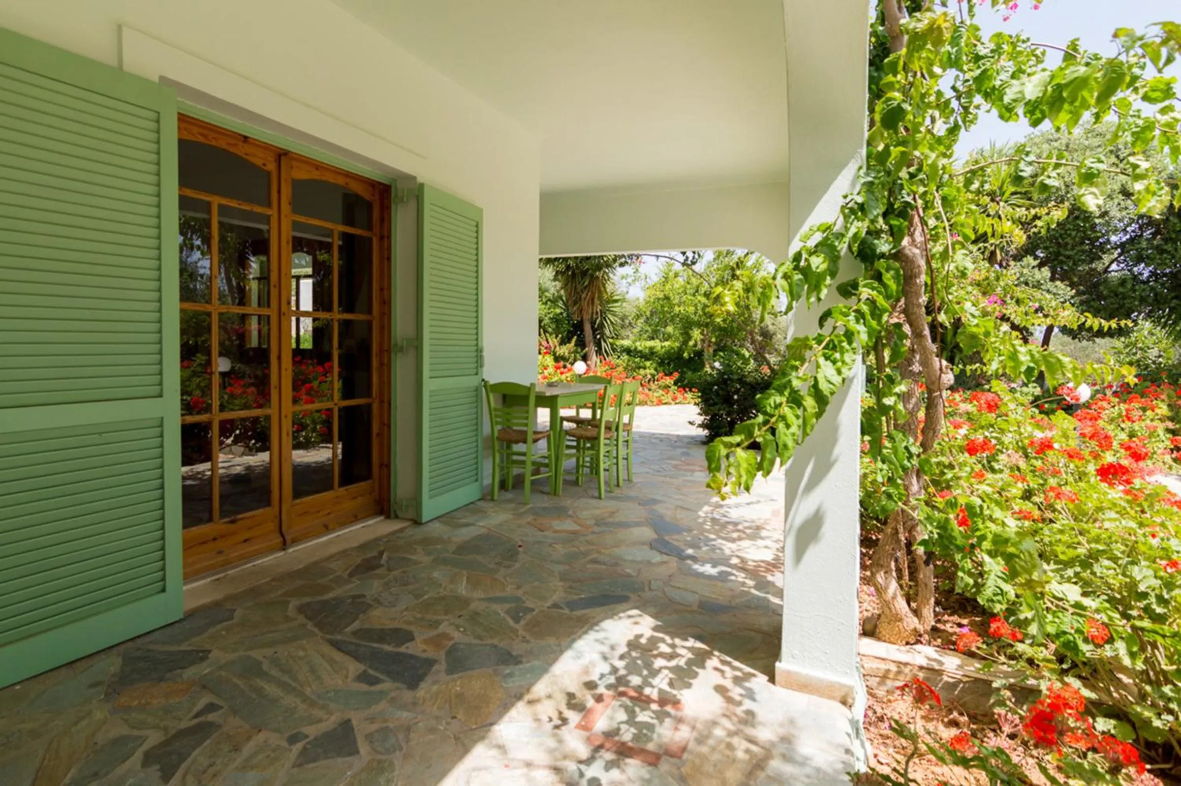 Garden in Athena Villas Olive Grove & Estate