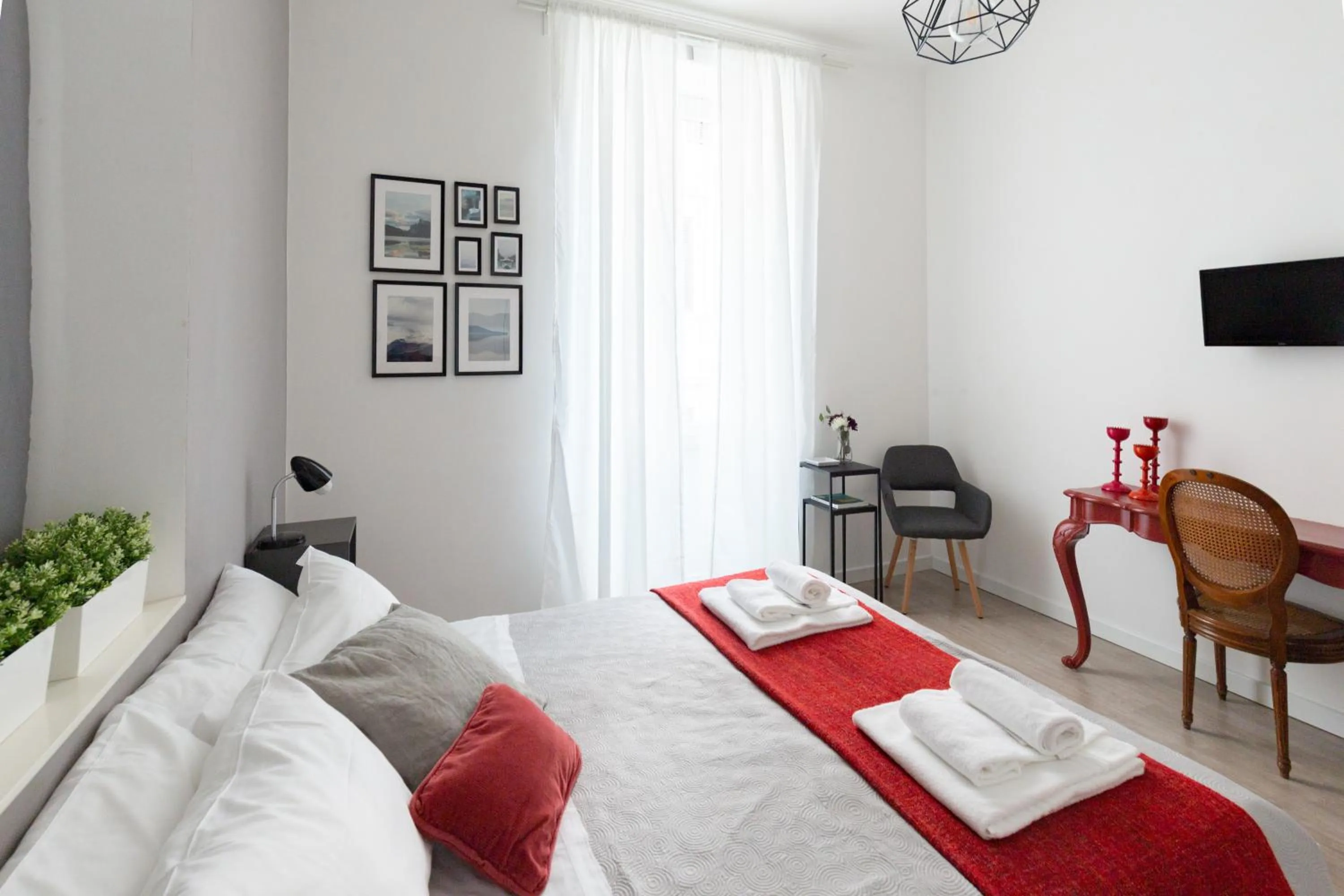 Bedroom, Bed in A+ Bed and Breakfast