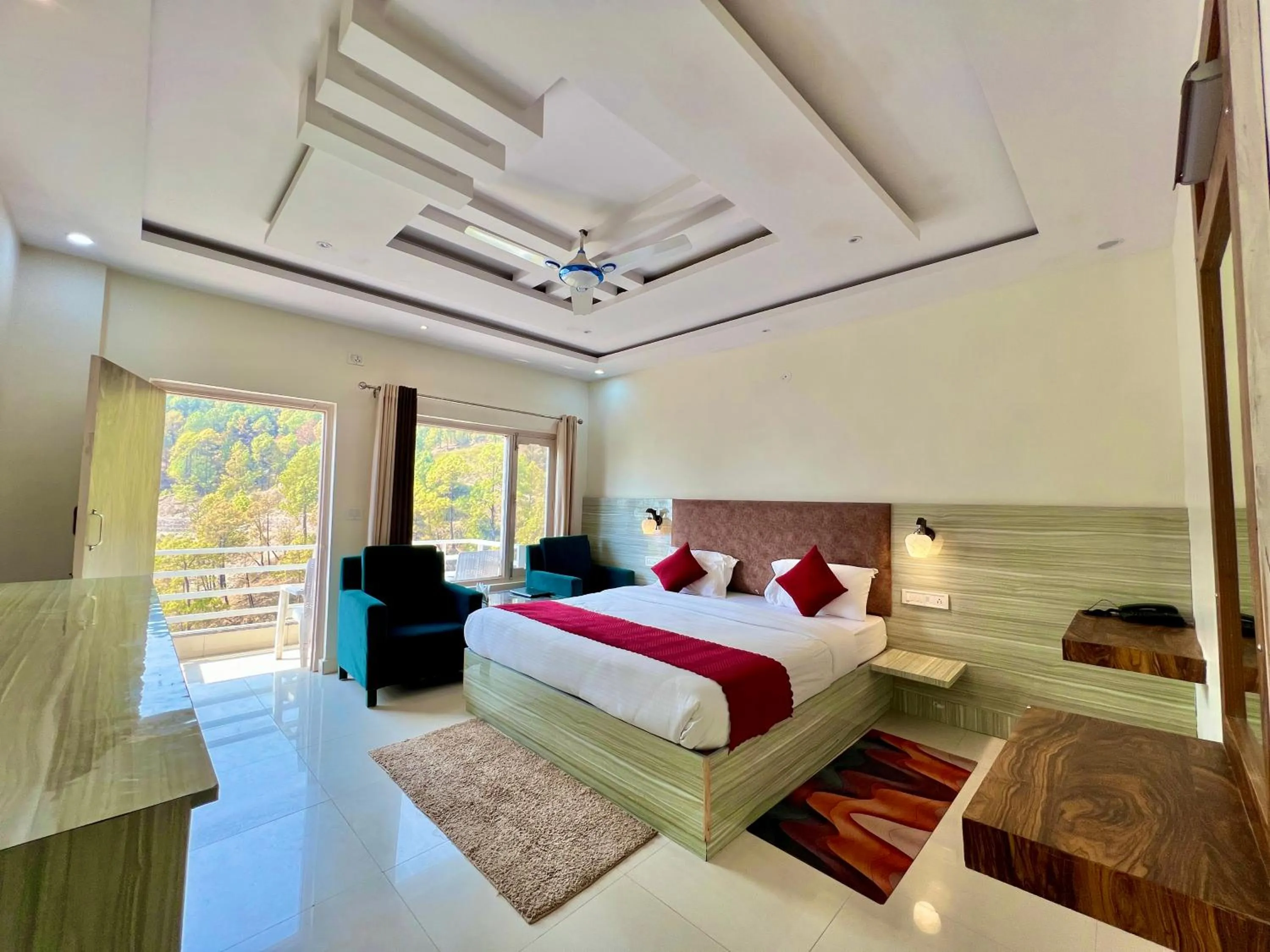 Bed in The White Rain Hotel