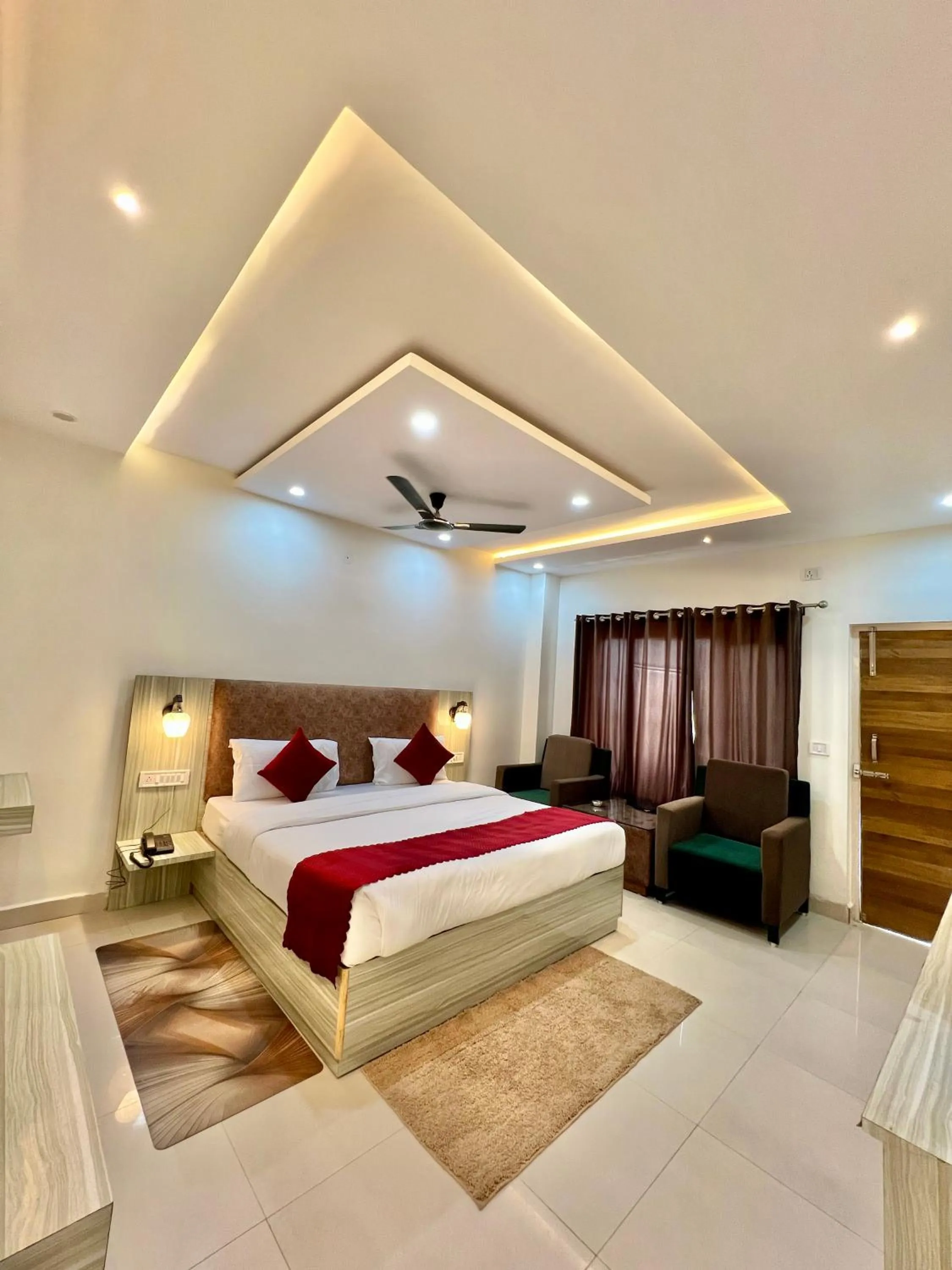 Bed in The White Rain Hotel