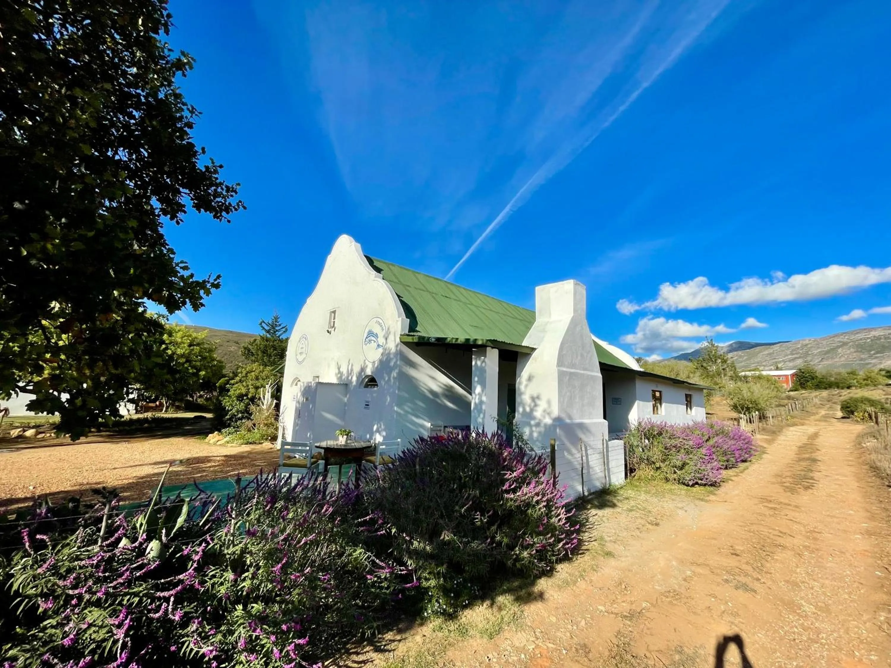 Property building in Blue Cow Barn - Boutique Farm