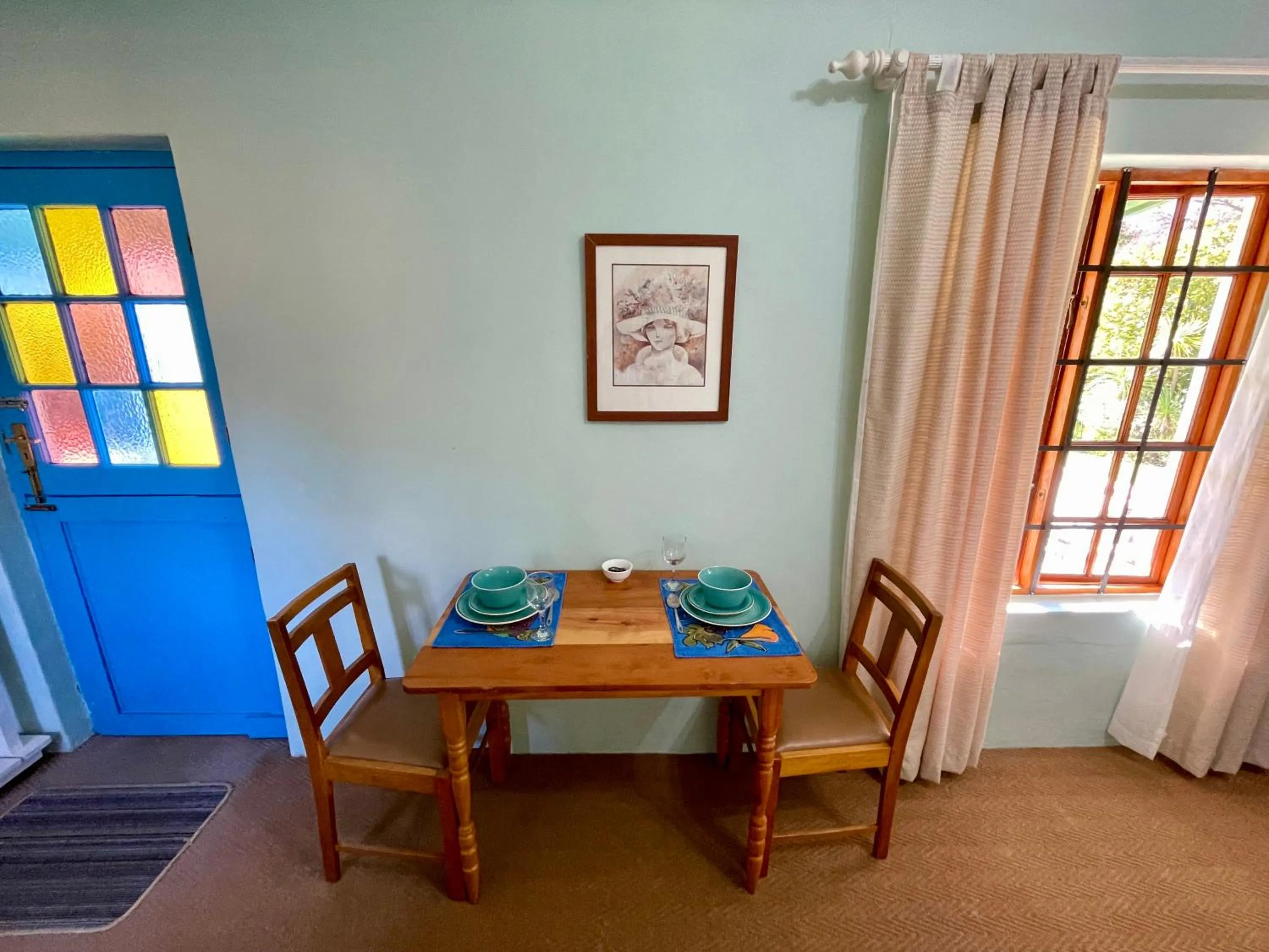 Dining area in Blue Cow Barn - Boutique Farm