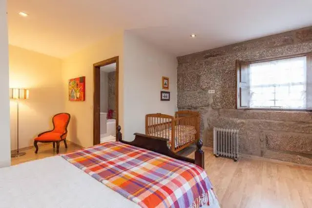 Triple Room with Private Bathroom - single occupancy in Casa da Ventozella Triple Room with Private Bathroom - single occupancy in Casa da Ventozella
