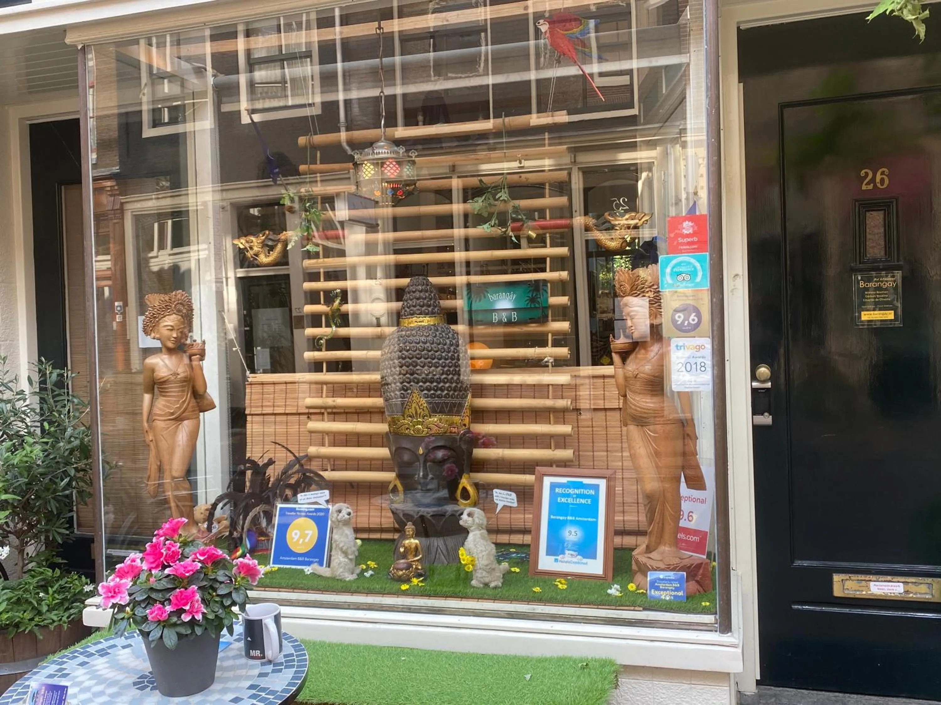 Facade/entrance in Amsterdam Barangay