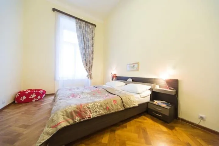 Bed in Apartment On Tabidze 3/5