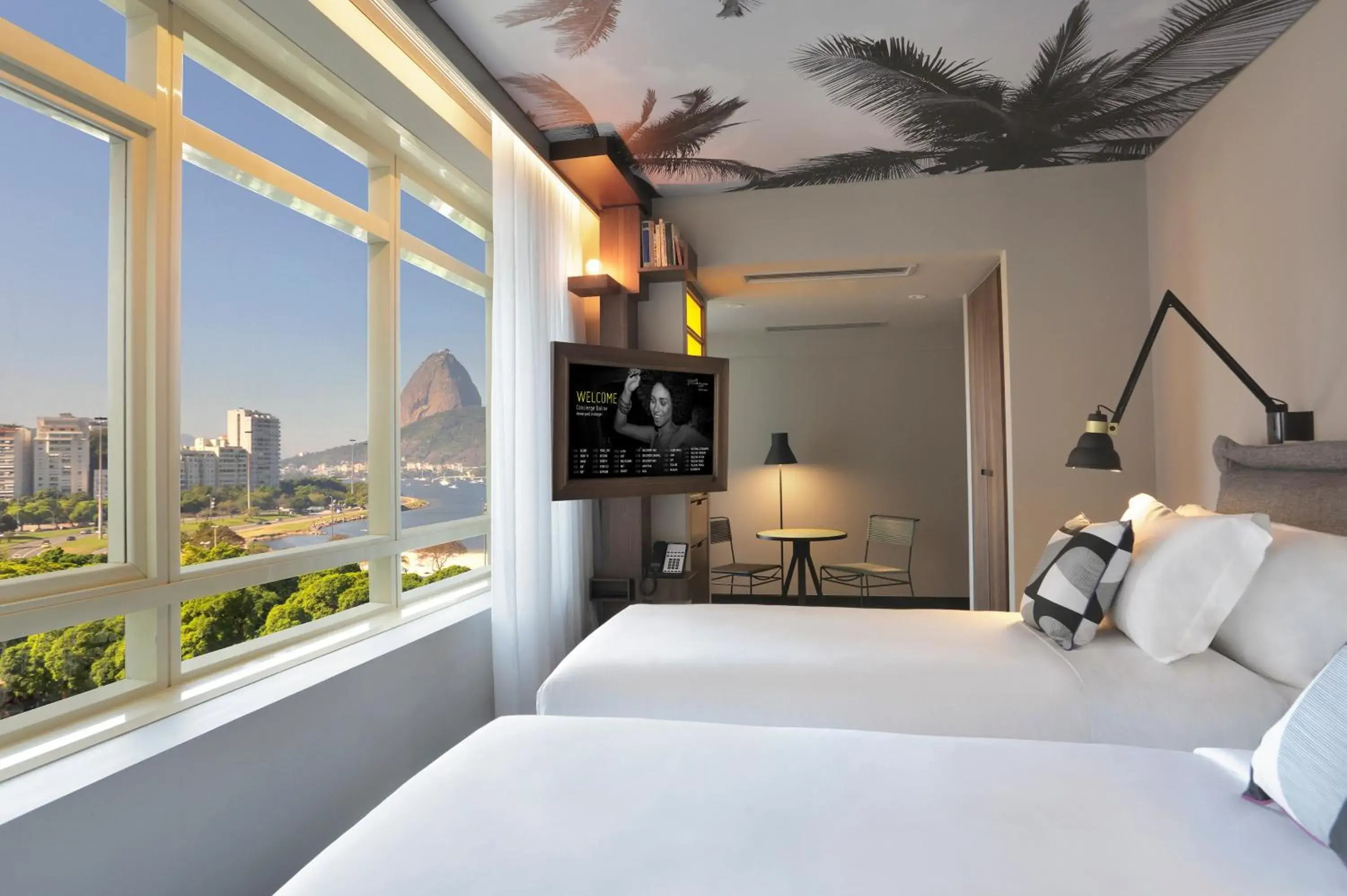 Photo of the whole room, Bed in Yoo2 Rio de Janeiro, Tapestry Collection by Hilton Photo of the whole room, Bed in Yoo2 Rio de Janeiro, Tapestry Collection by Hilton