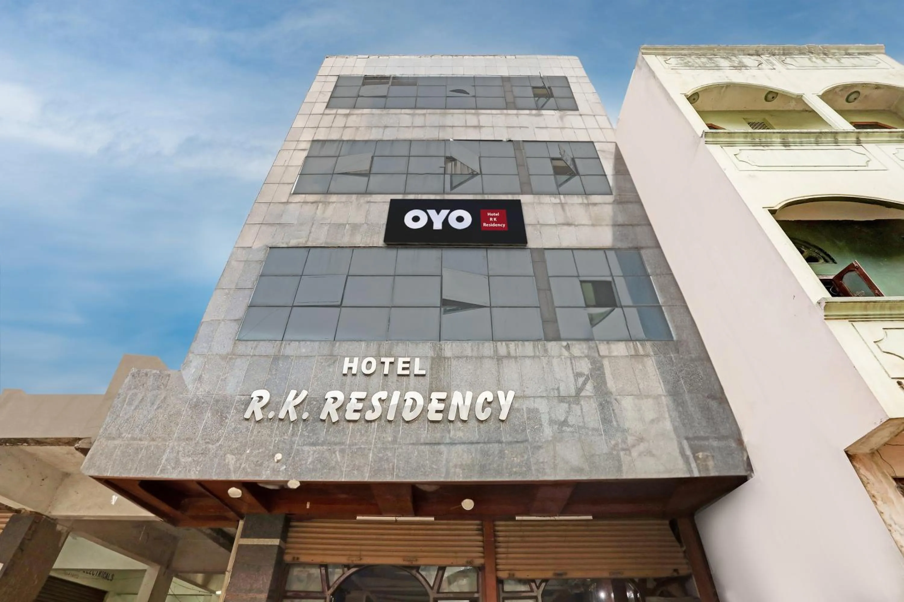 Property building in SPOT ON Hotel Rk Residency Near MGBS Bus station