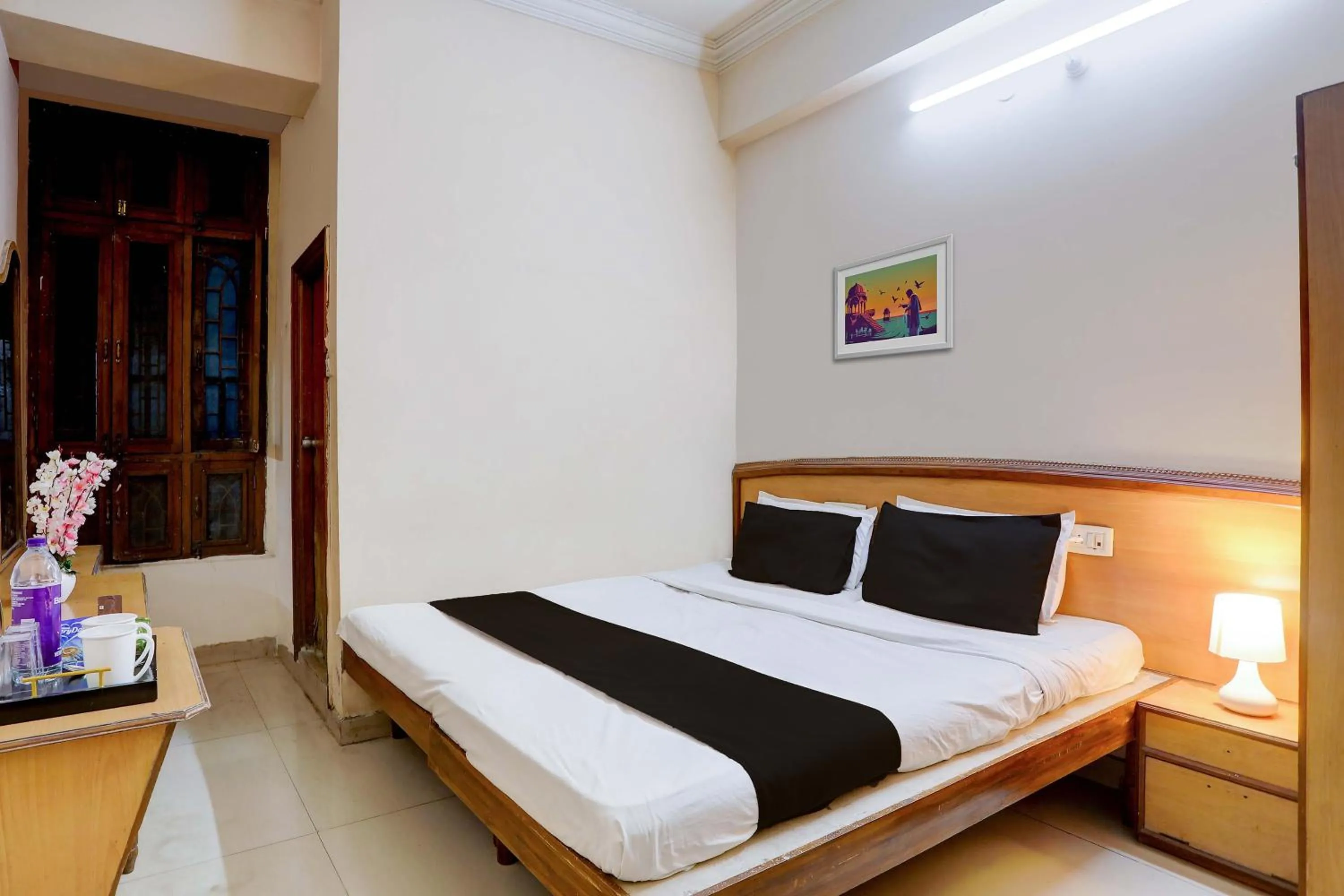 Bedroom, Bed in SPOT ON Hotel Rk Residency Near MGBS Bus station