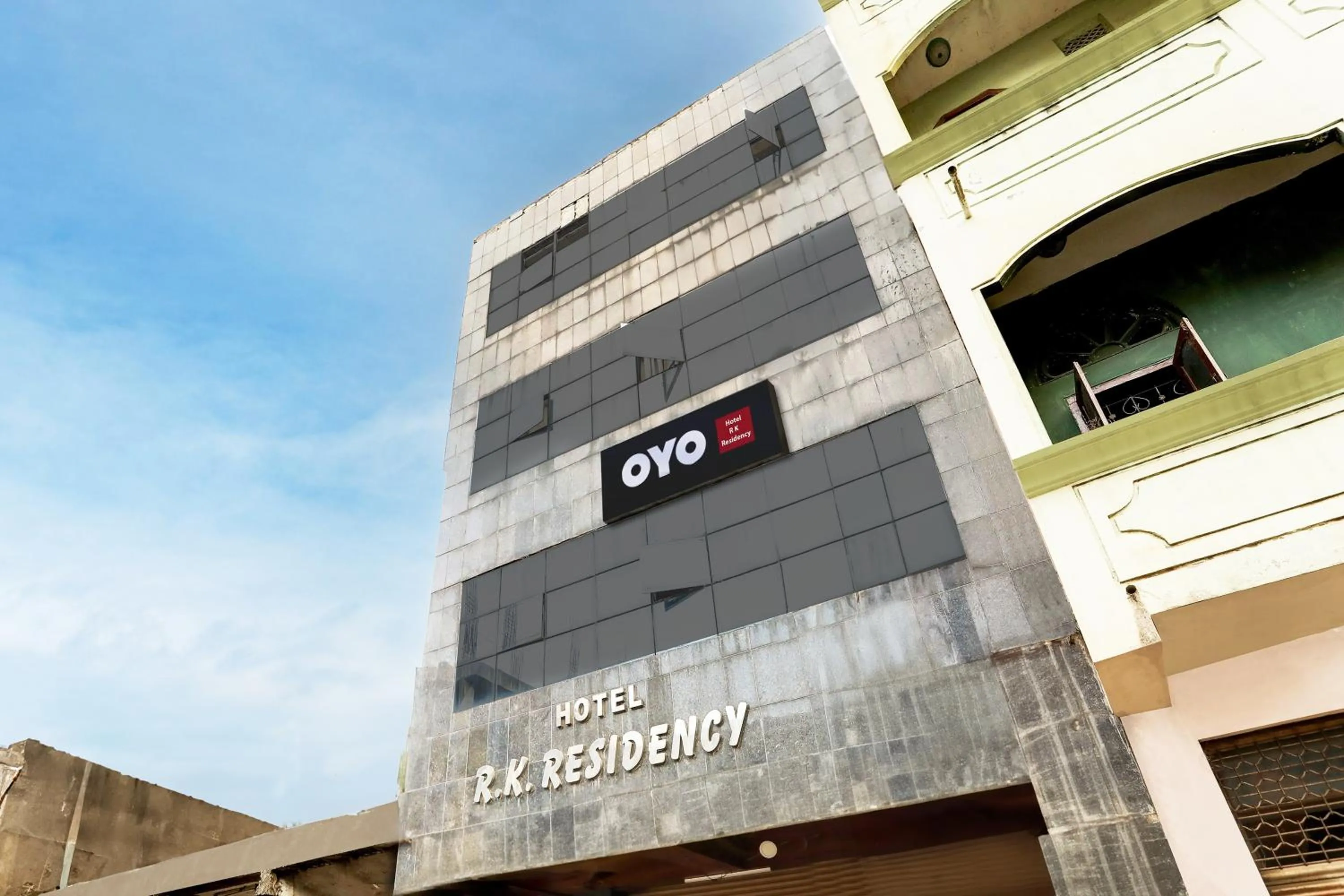 SPOT ON Hotel Rk Residency Near MGBS Bus station