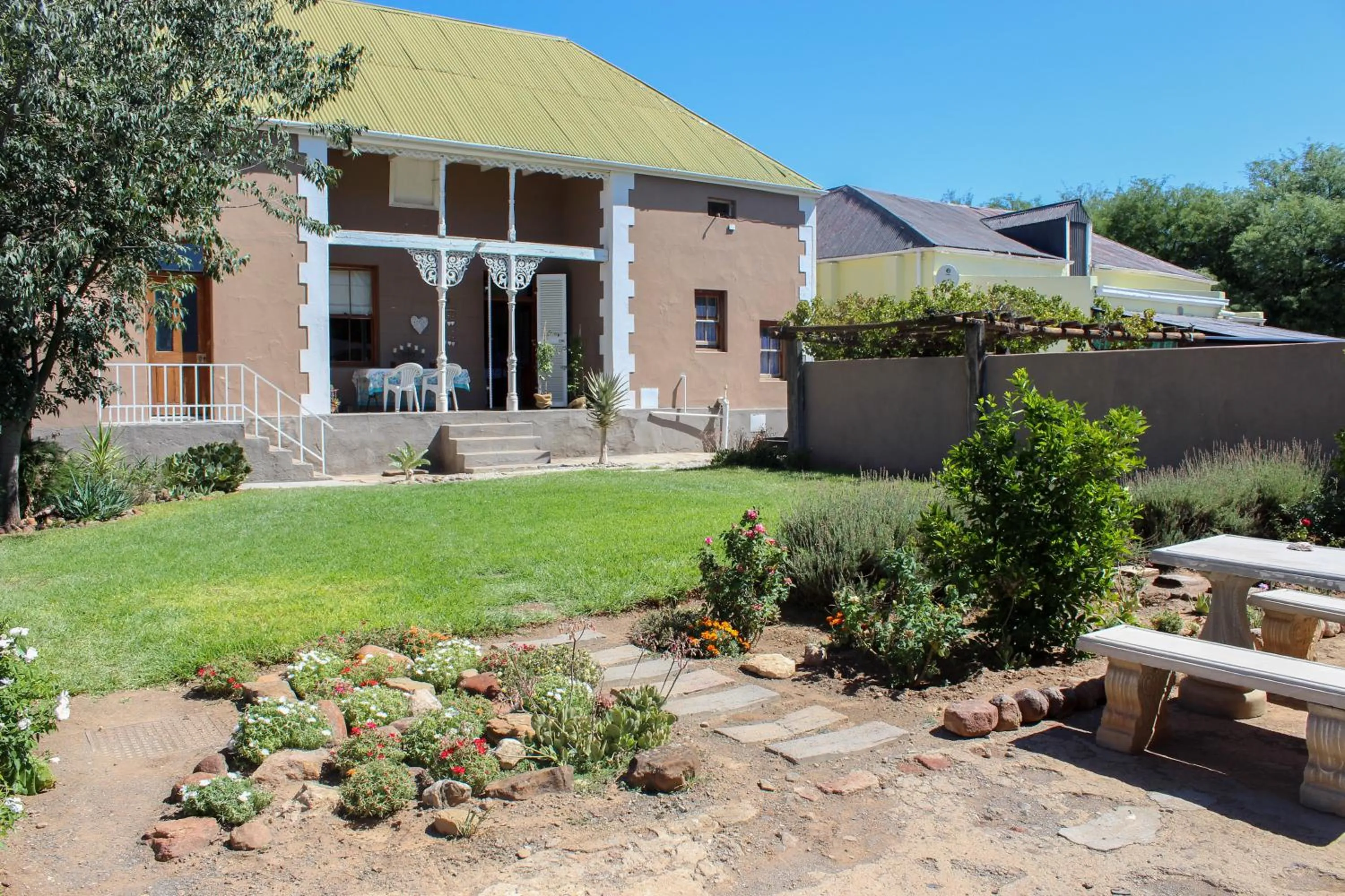 Carmel Villa B&B or Self-Catering