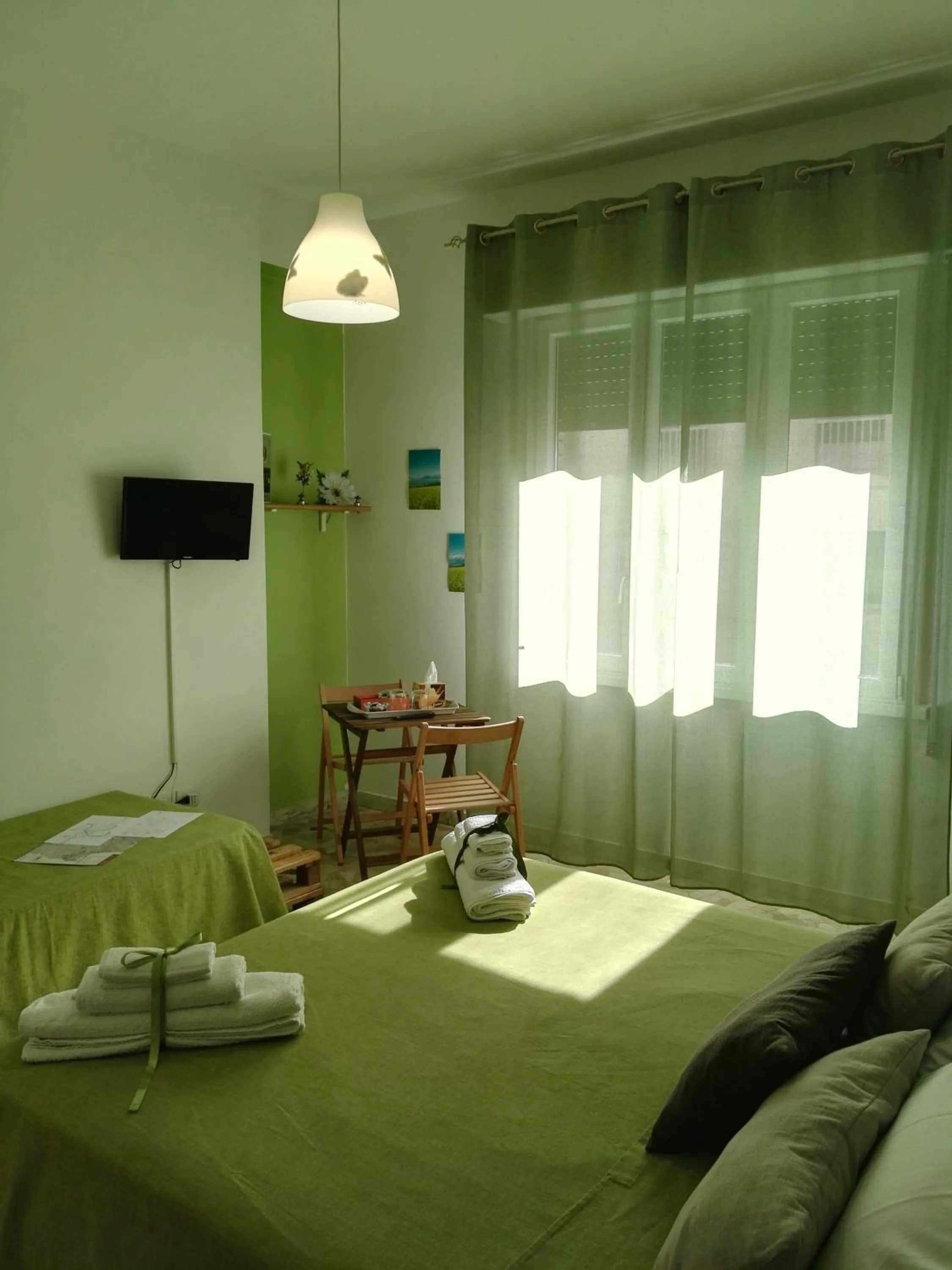 Photo of the whole room, Bed in La Finestra Sul Mondo B&B