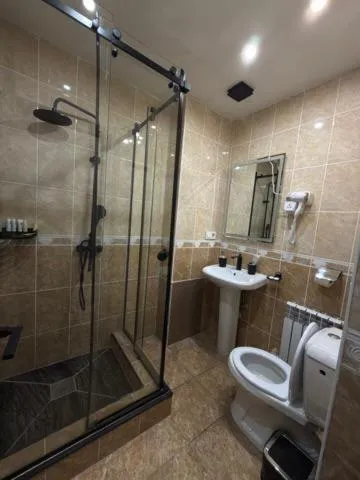 Triple Room in Baidala Hotel