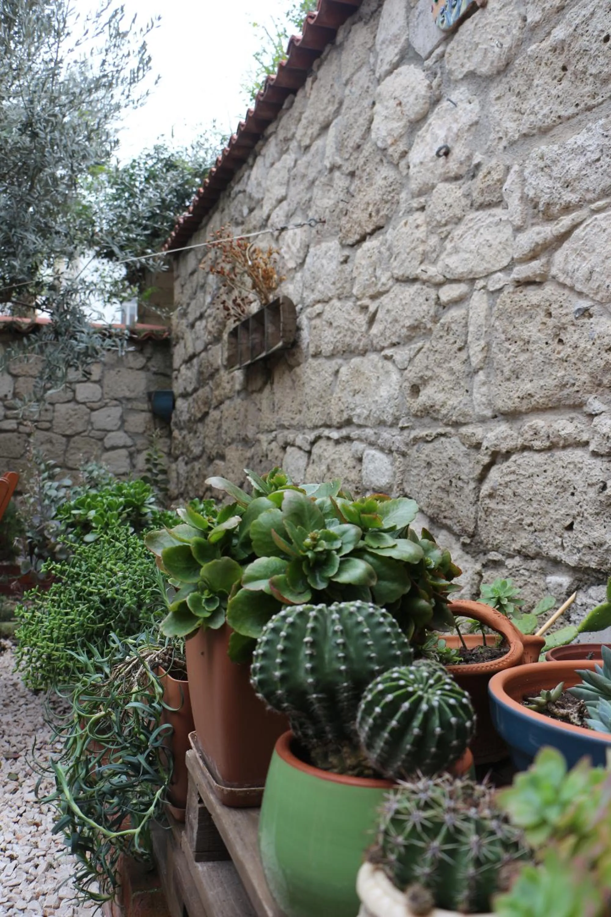 Lilyum Alaçatı - Taş Ev