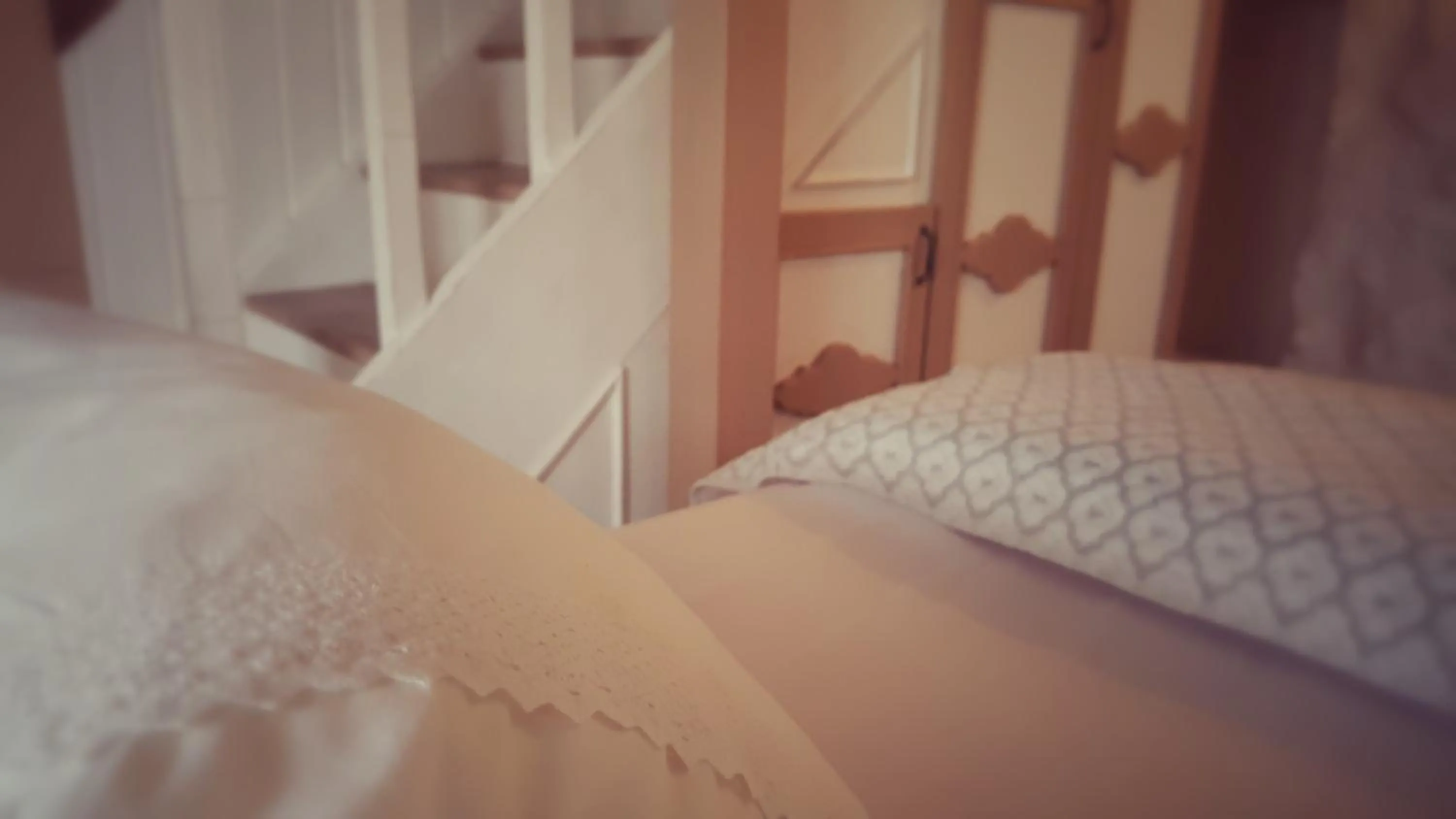 Bed in Lilyum Alaçatı - Taş Ev