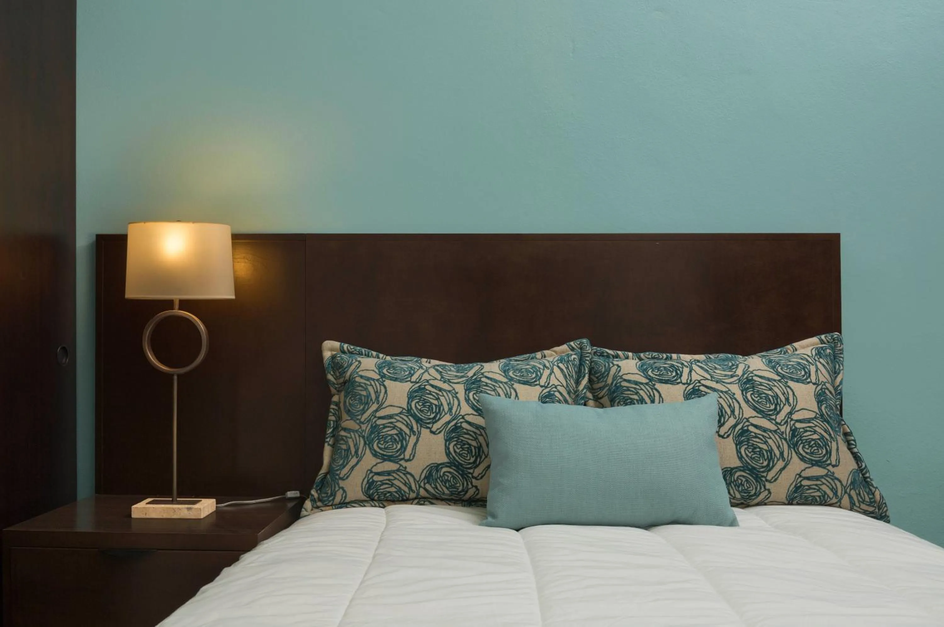 Bed in Decanter Hotel