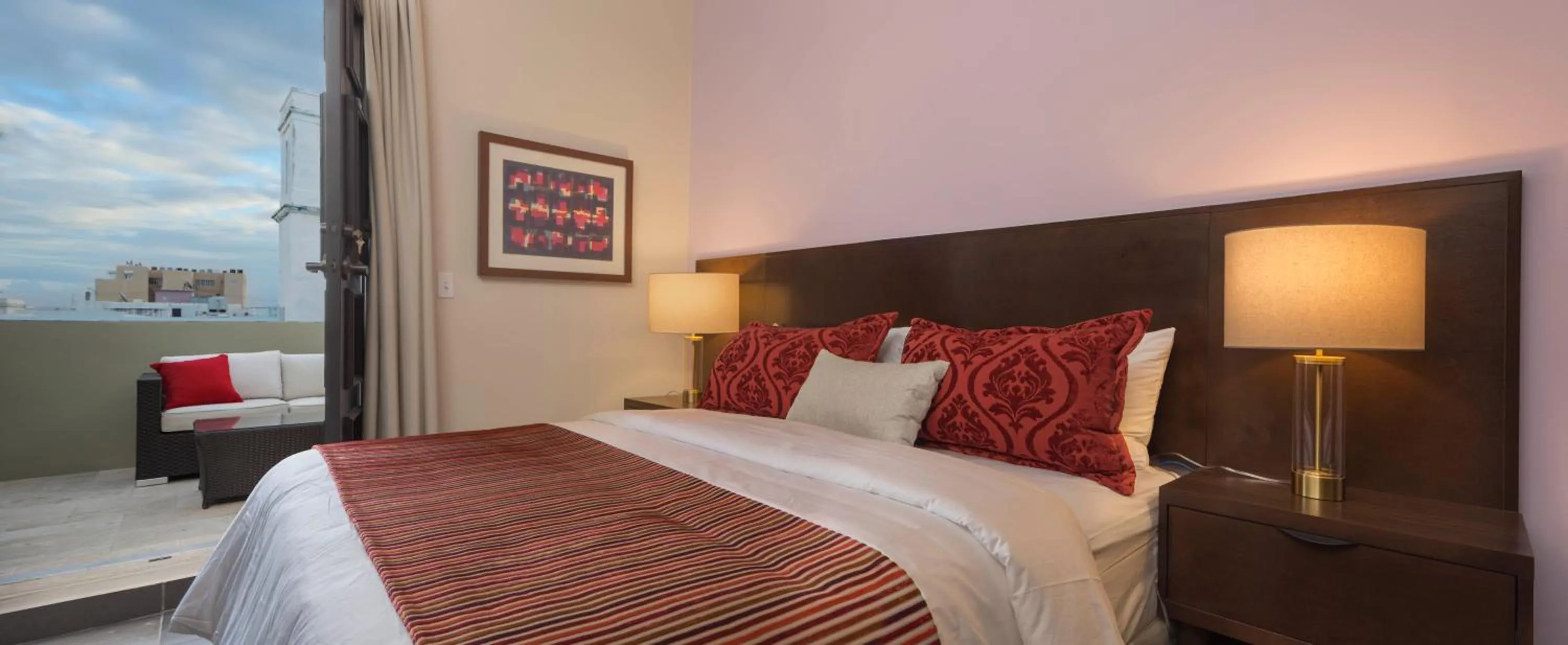 Bed in Decanter Hotel