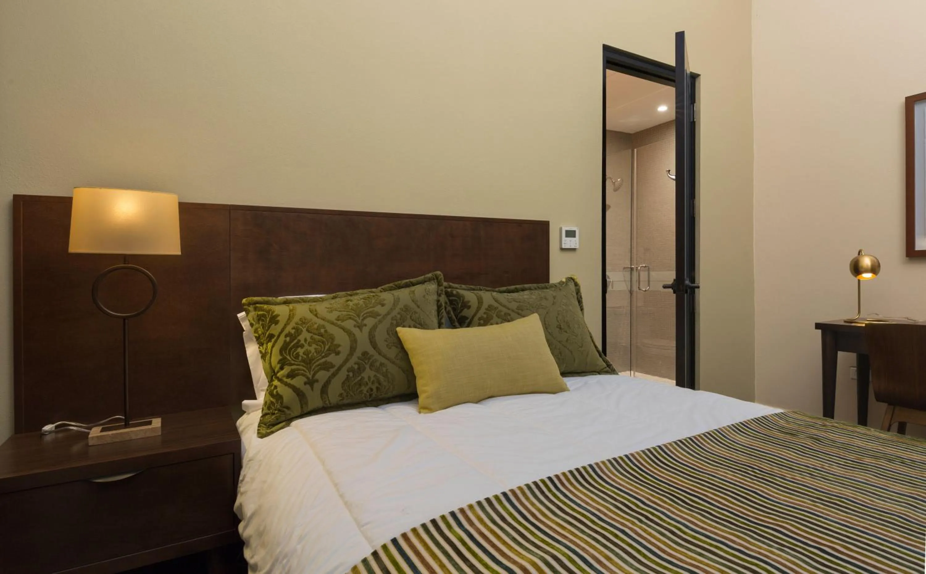 Bed in Decanter Hotel