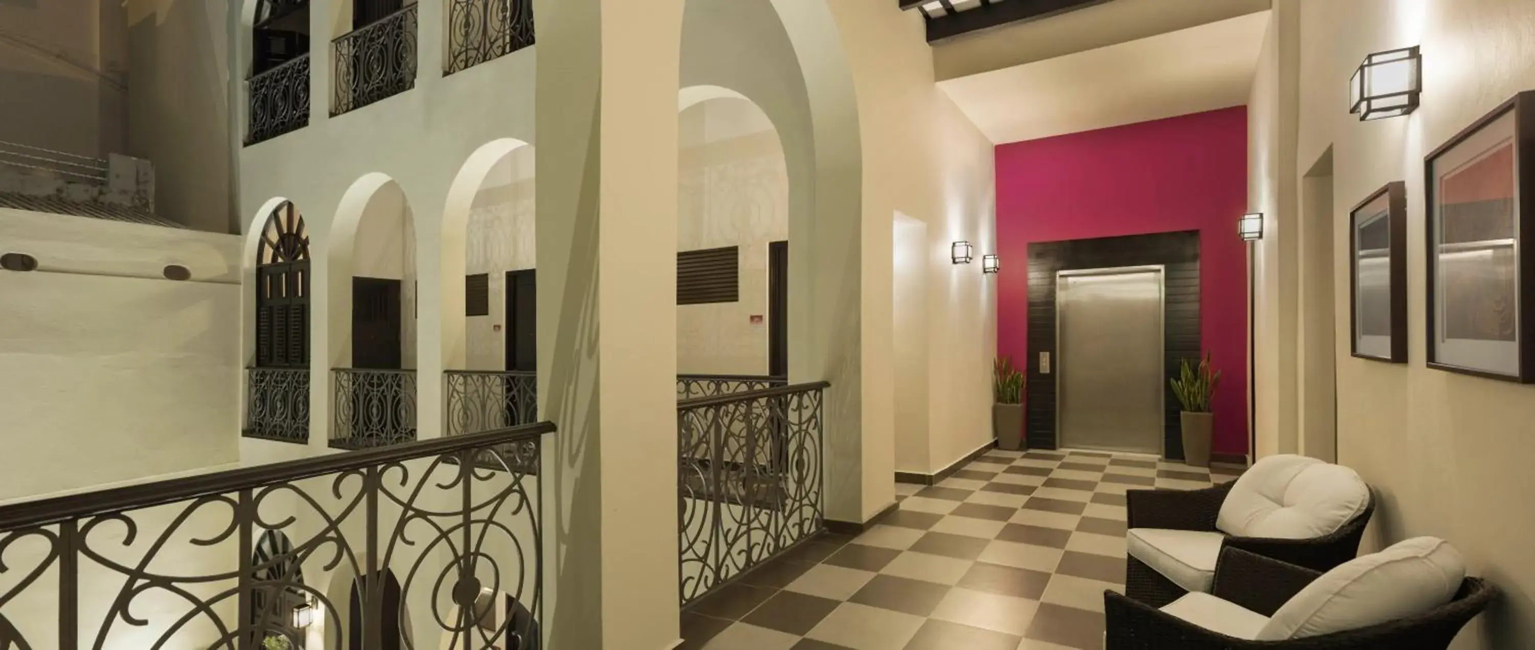 Property building in Decanter Hotel Property building in Decanter Hotel