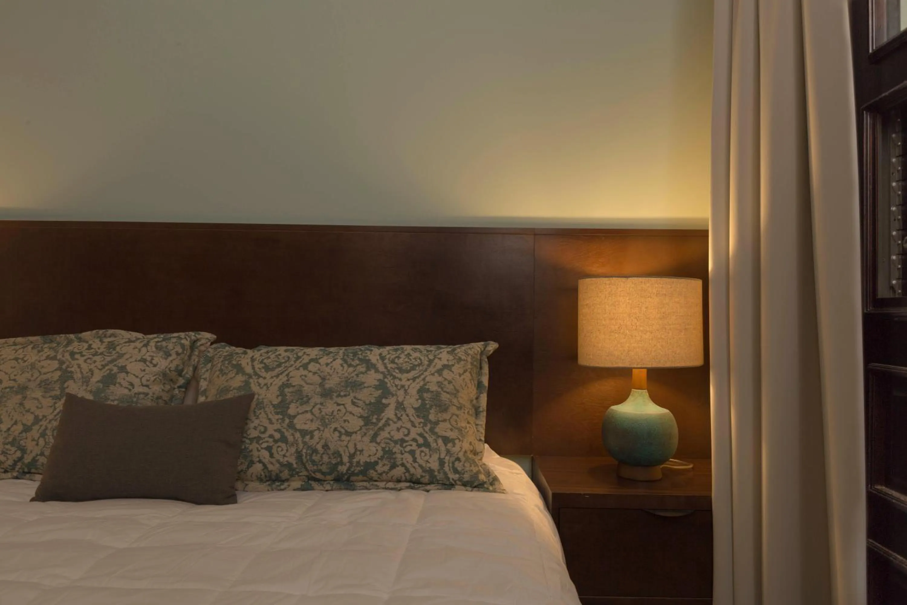 Bed in Decanter Hotel