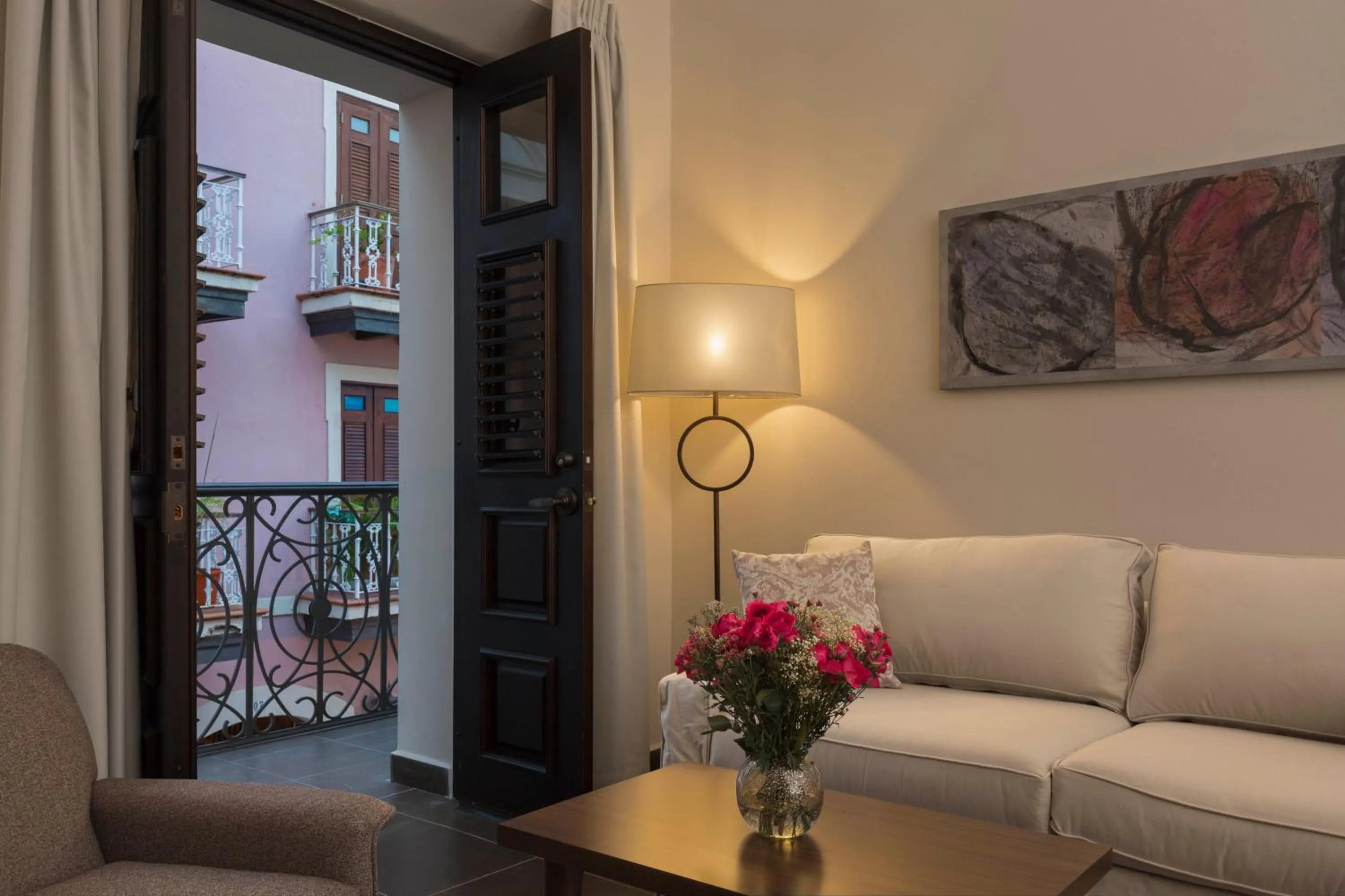 Balcony/Terrace in Decanter Hotel